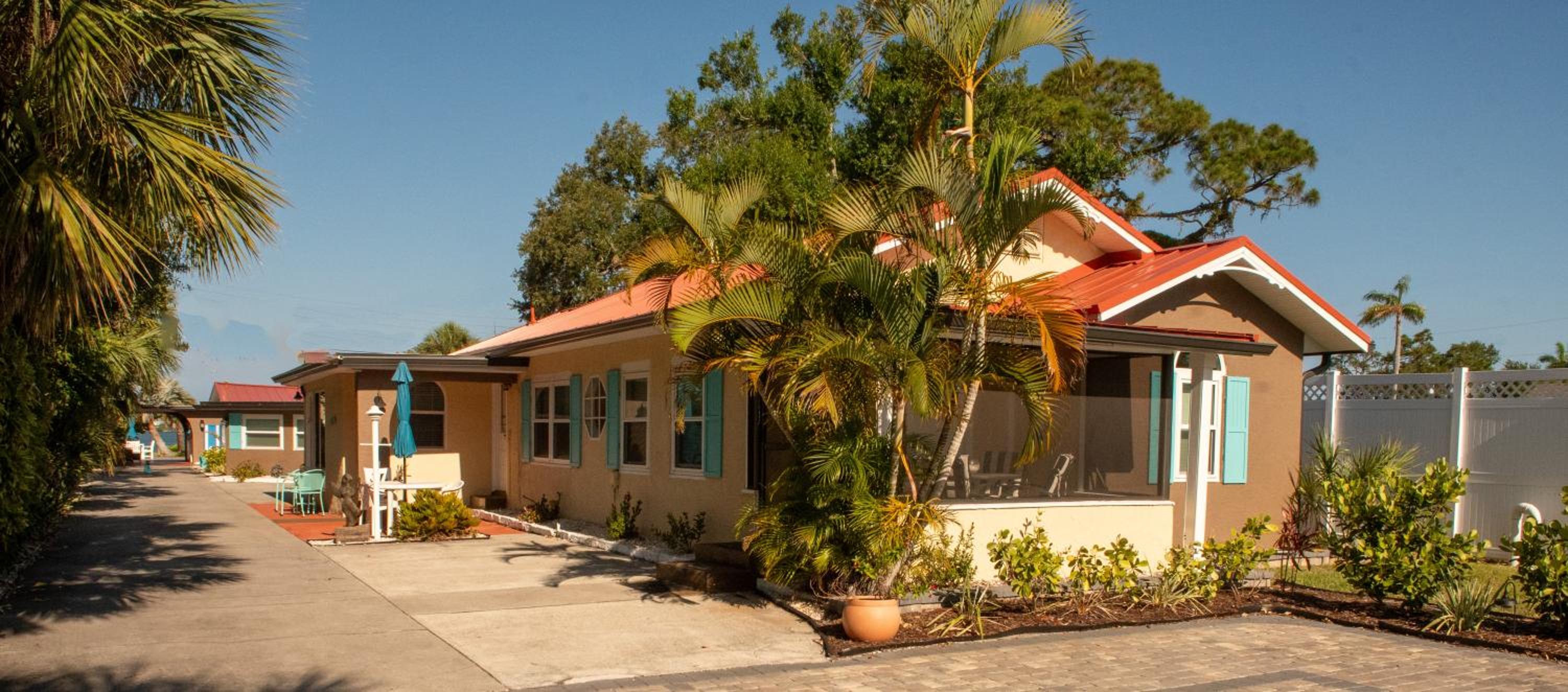 Paradise Cove on Lemon Bay