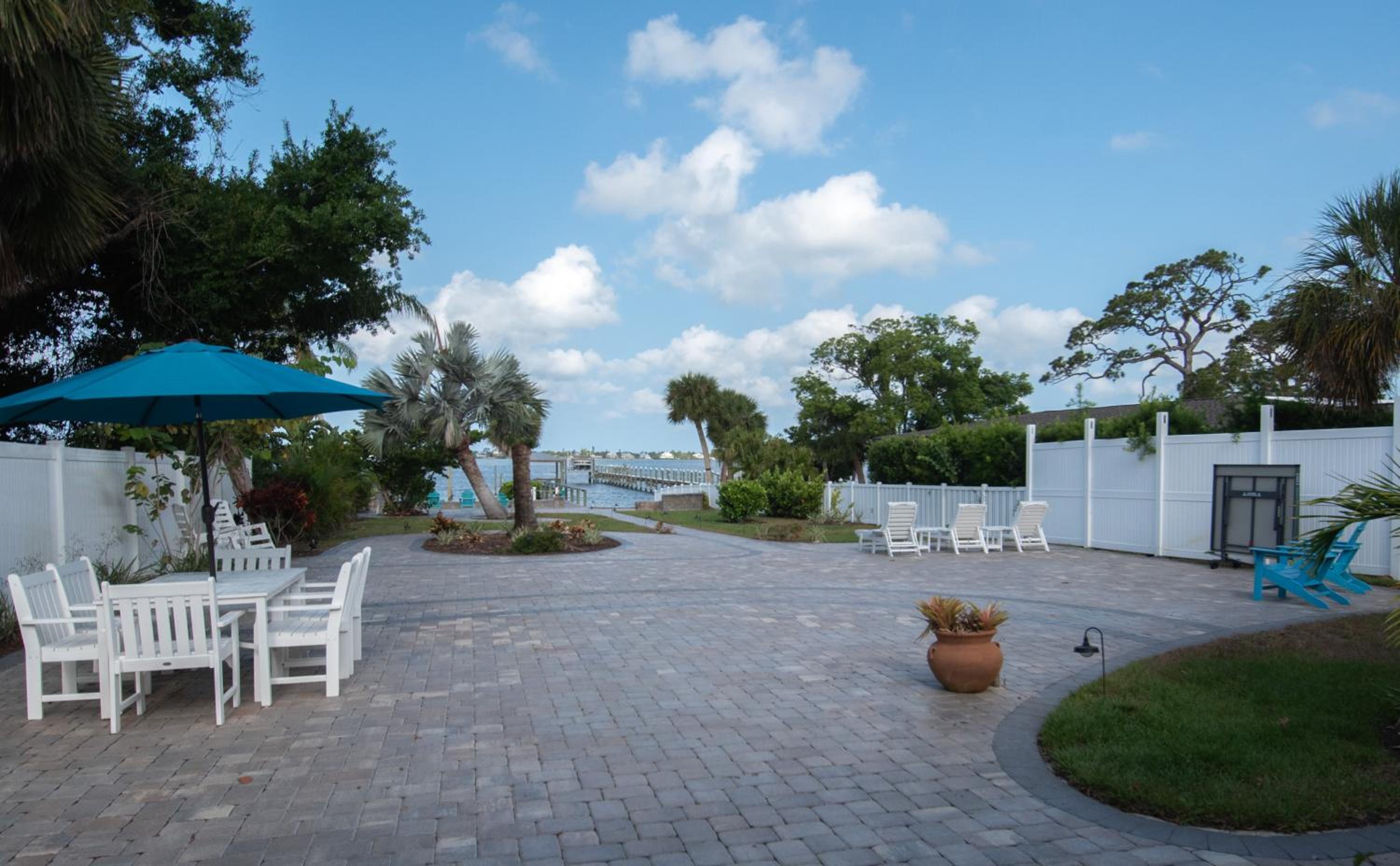 Paradise Cove on Lemon Bay