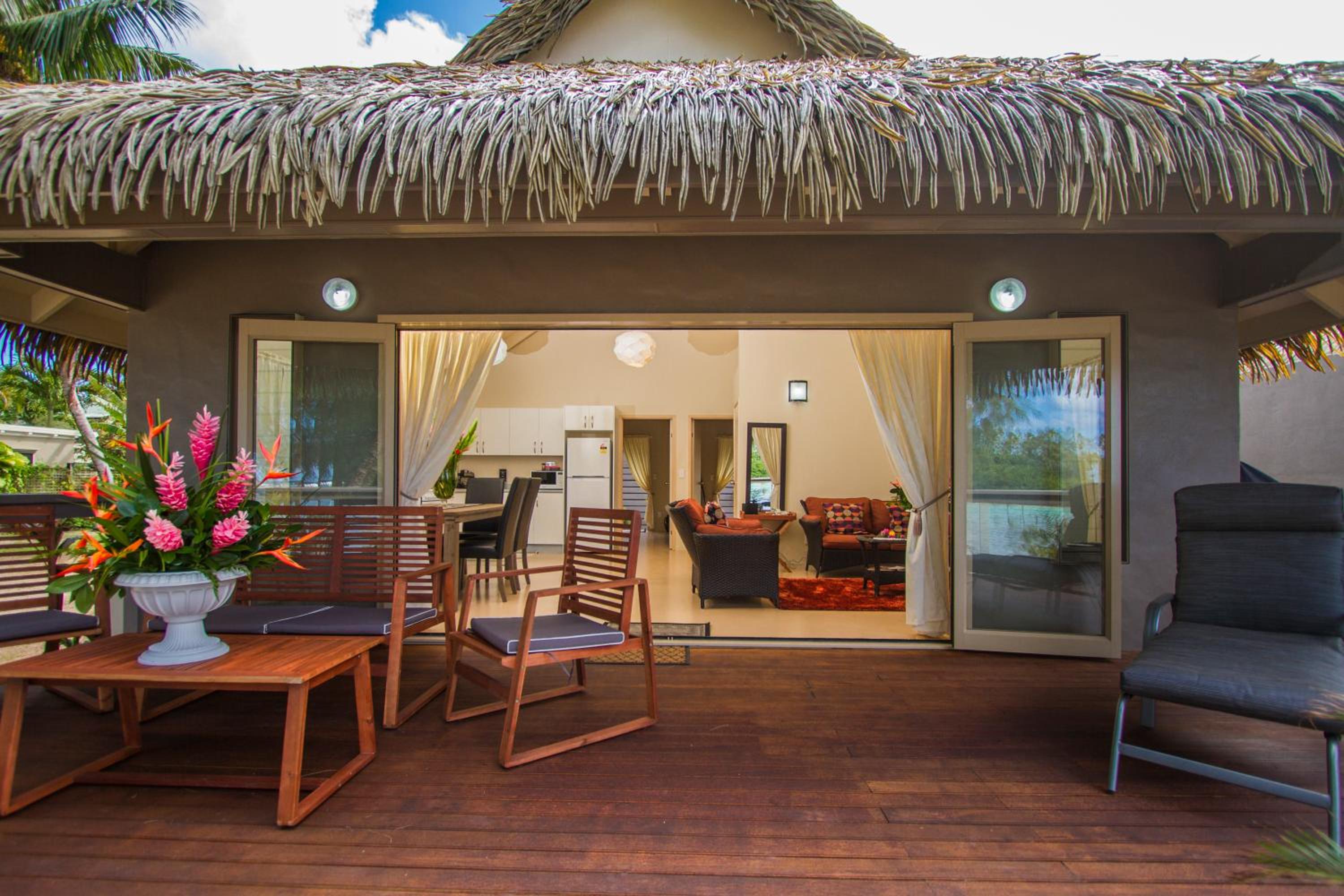 Cook Islands Holiday Villas - Muri Lagoon Beachfront