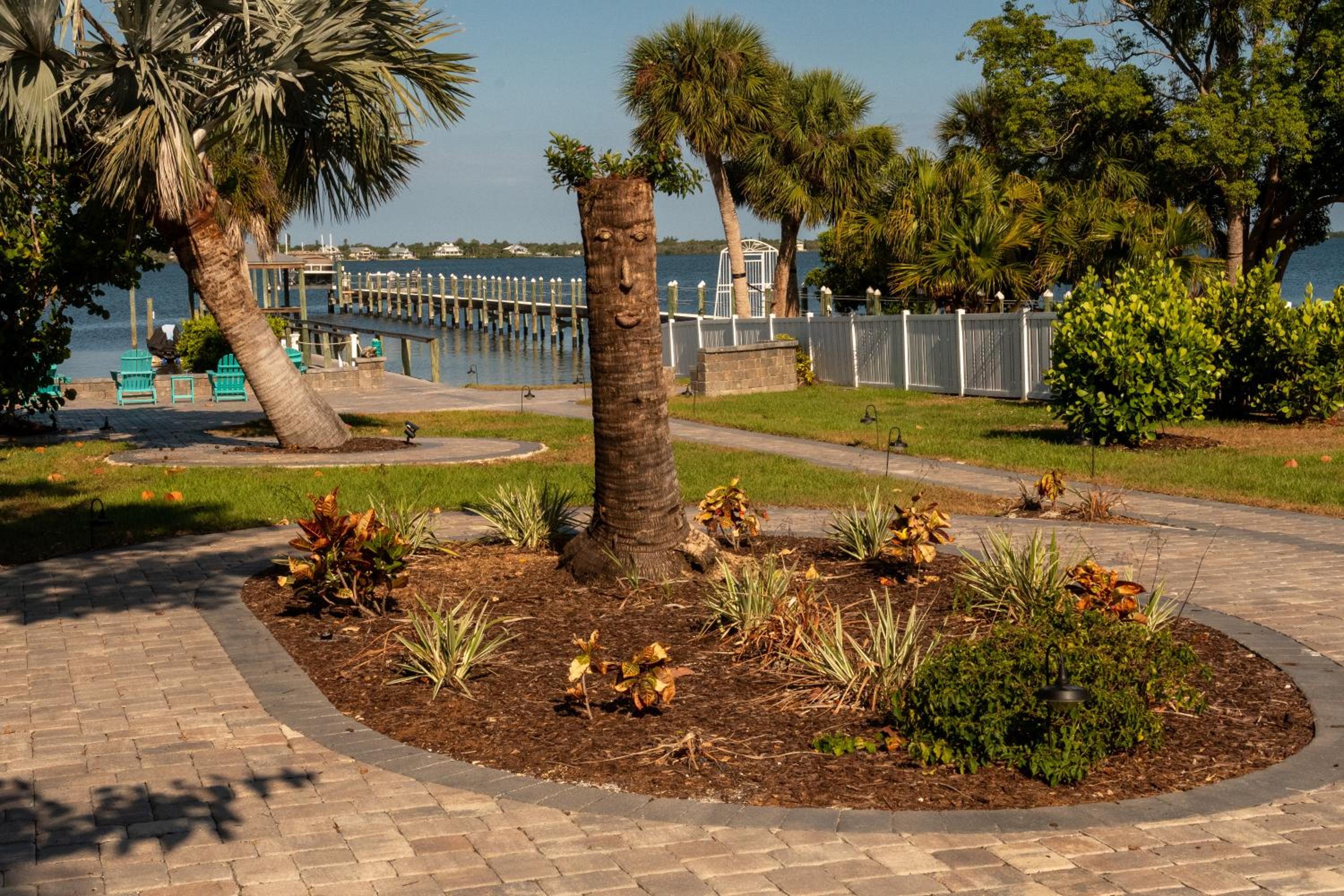 Paradise Cove on Lemon Bay