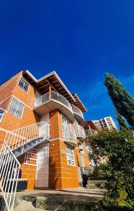Agradable casa en Rionegro - a 17 min del AEROPUERTO