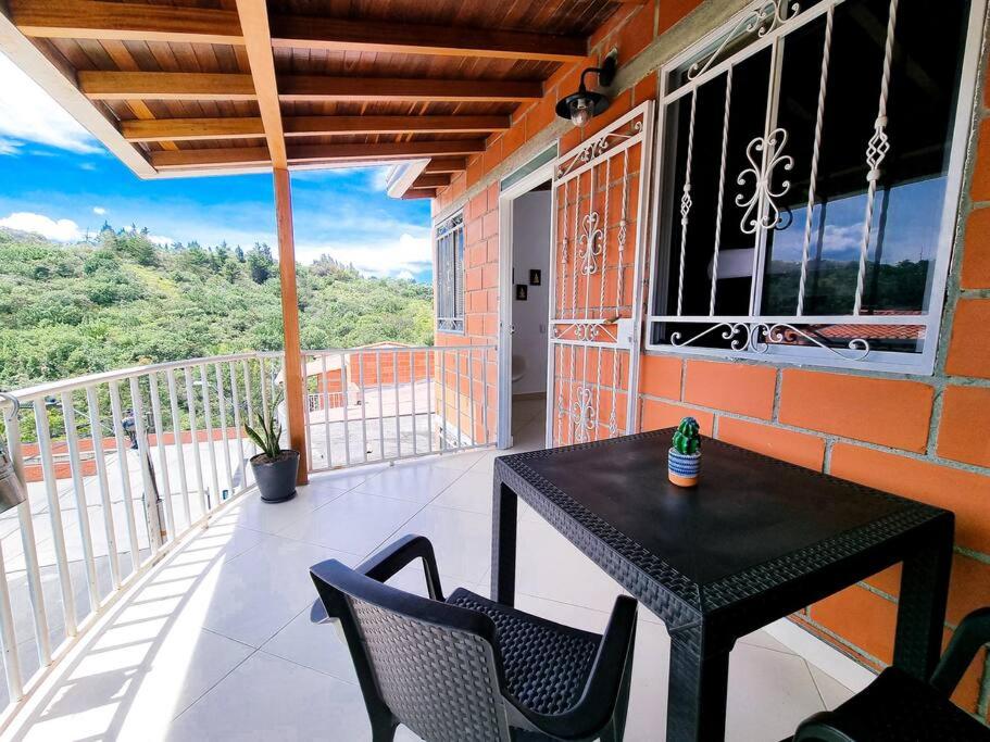 Agradable casa en Rionegro - a 17 min del AEROPUERTO
