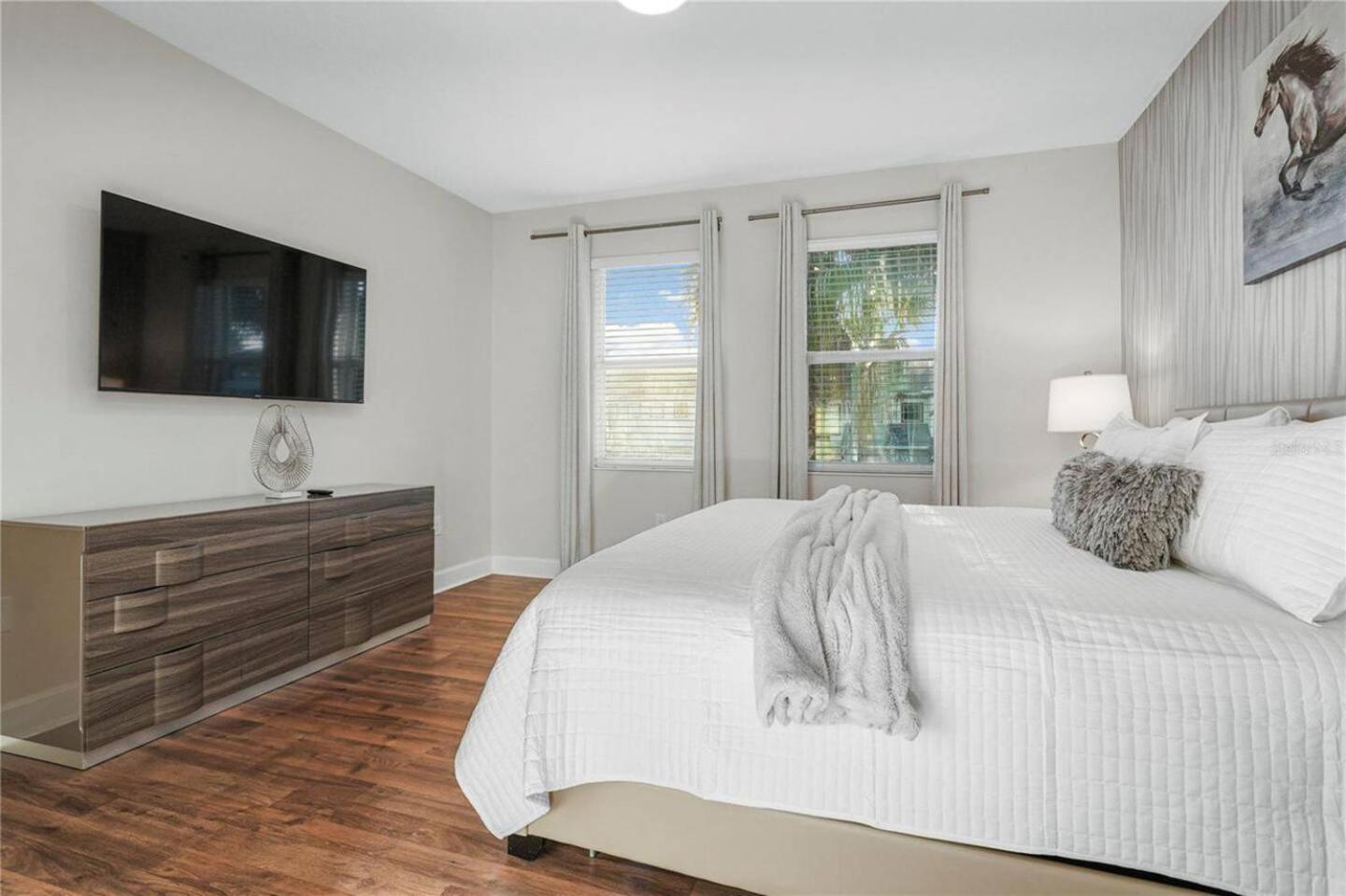 Luxurious & Comfy Family Retreat