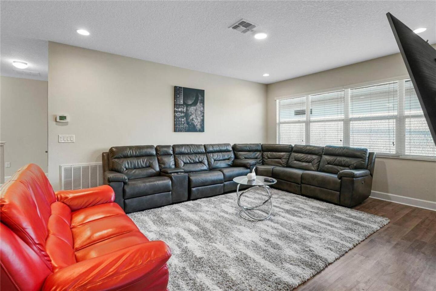 Luxurious & Comfy Family Retreat