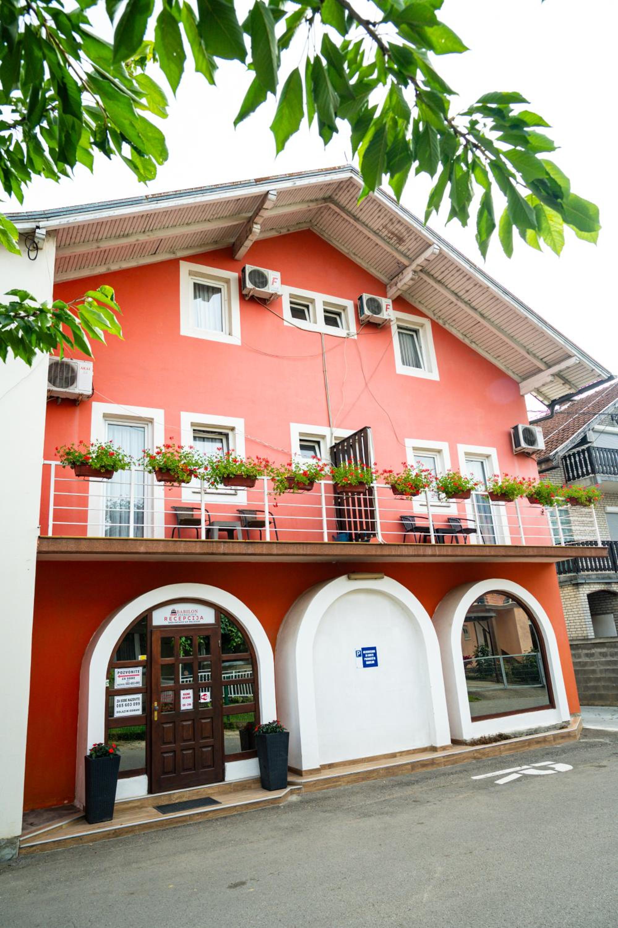 Guest House Babilon