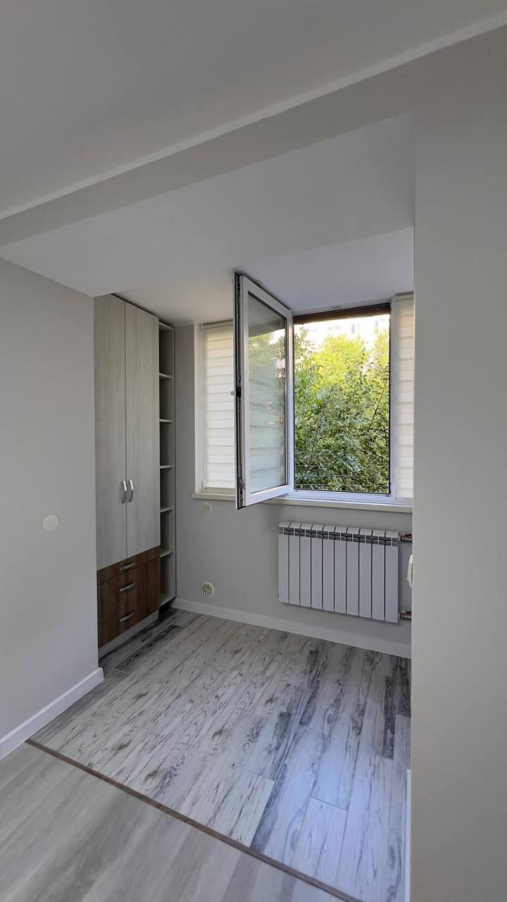 Newly Renovated, Bright, Spacious and Cosy apartment