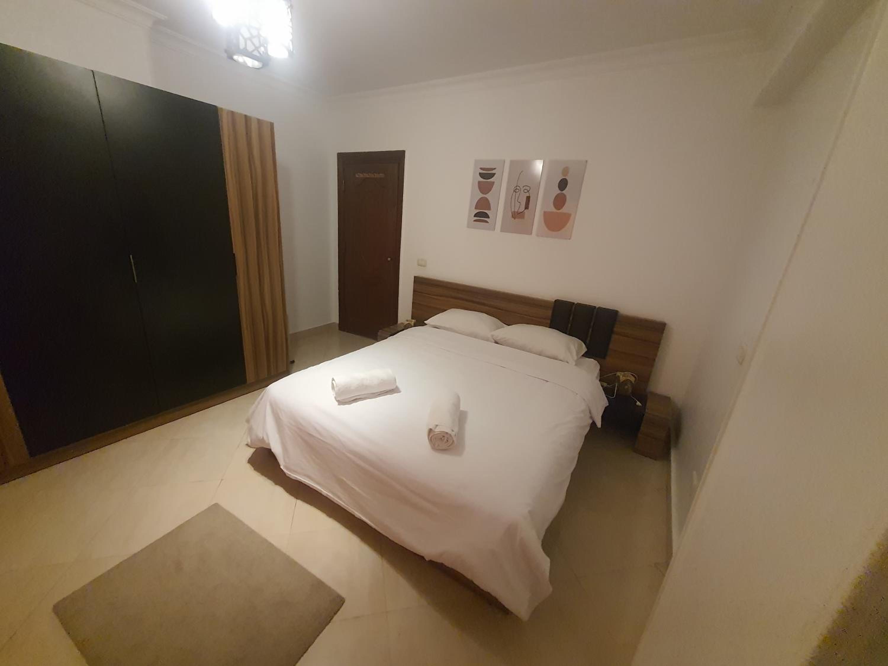 A stylish cozy apartment close to Cairo airport.