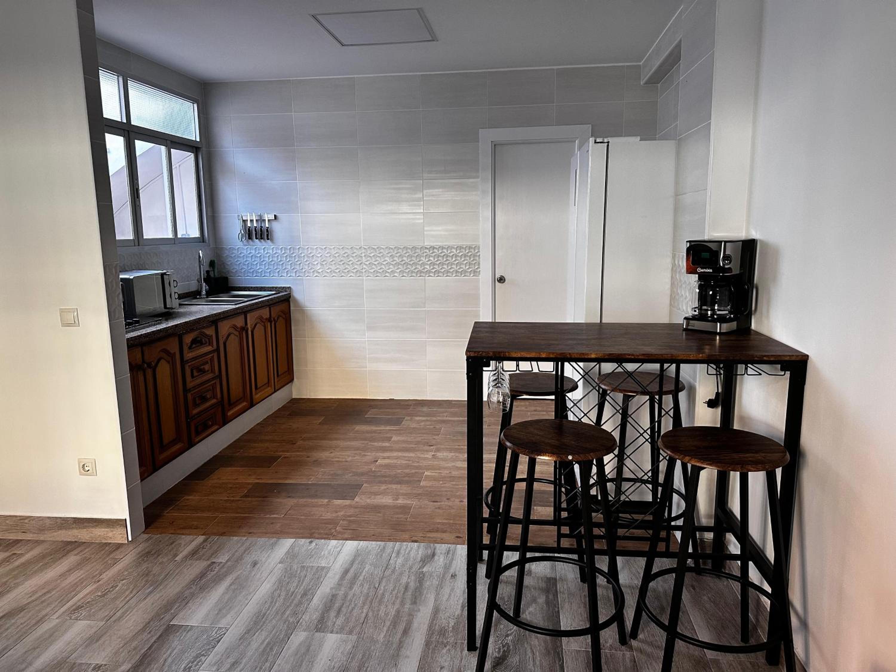 Apartamento céntrico con patio privado y terraza ideal para grupos