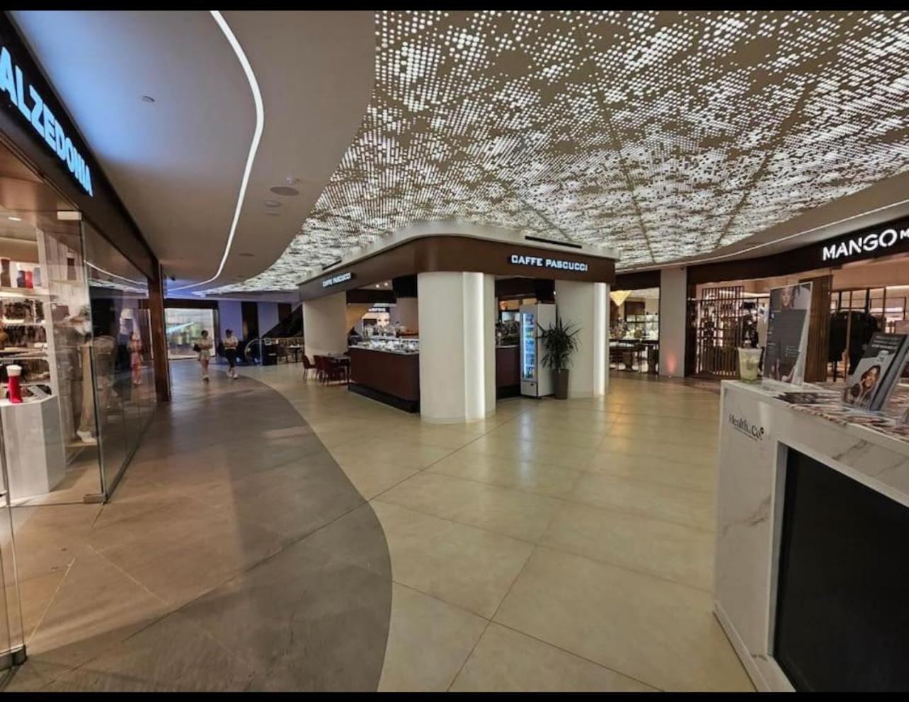 Mercury Tower Suites with pool access