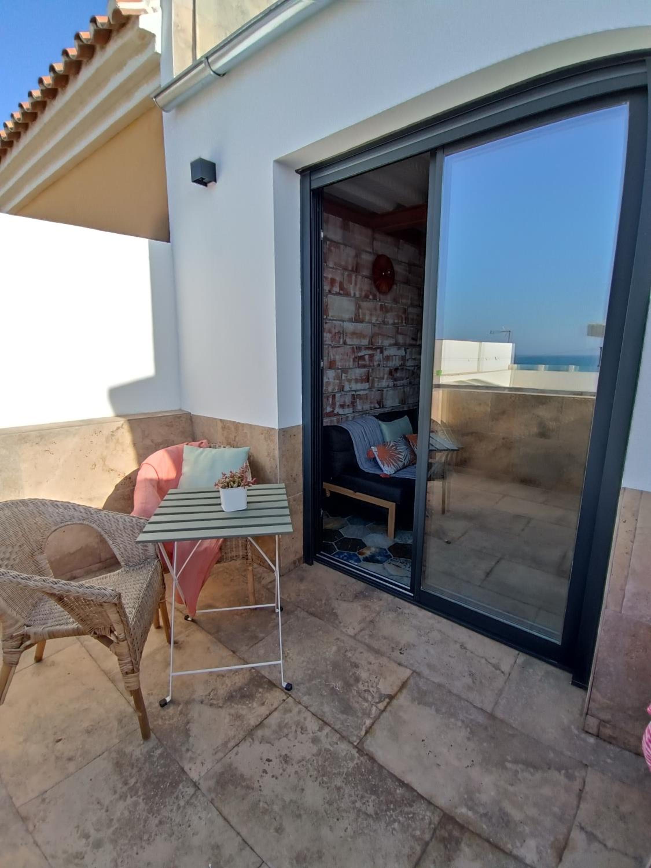 APARTAMENTOS Los PECES MALAGA