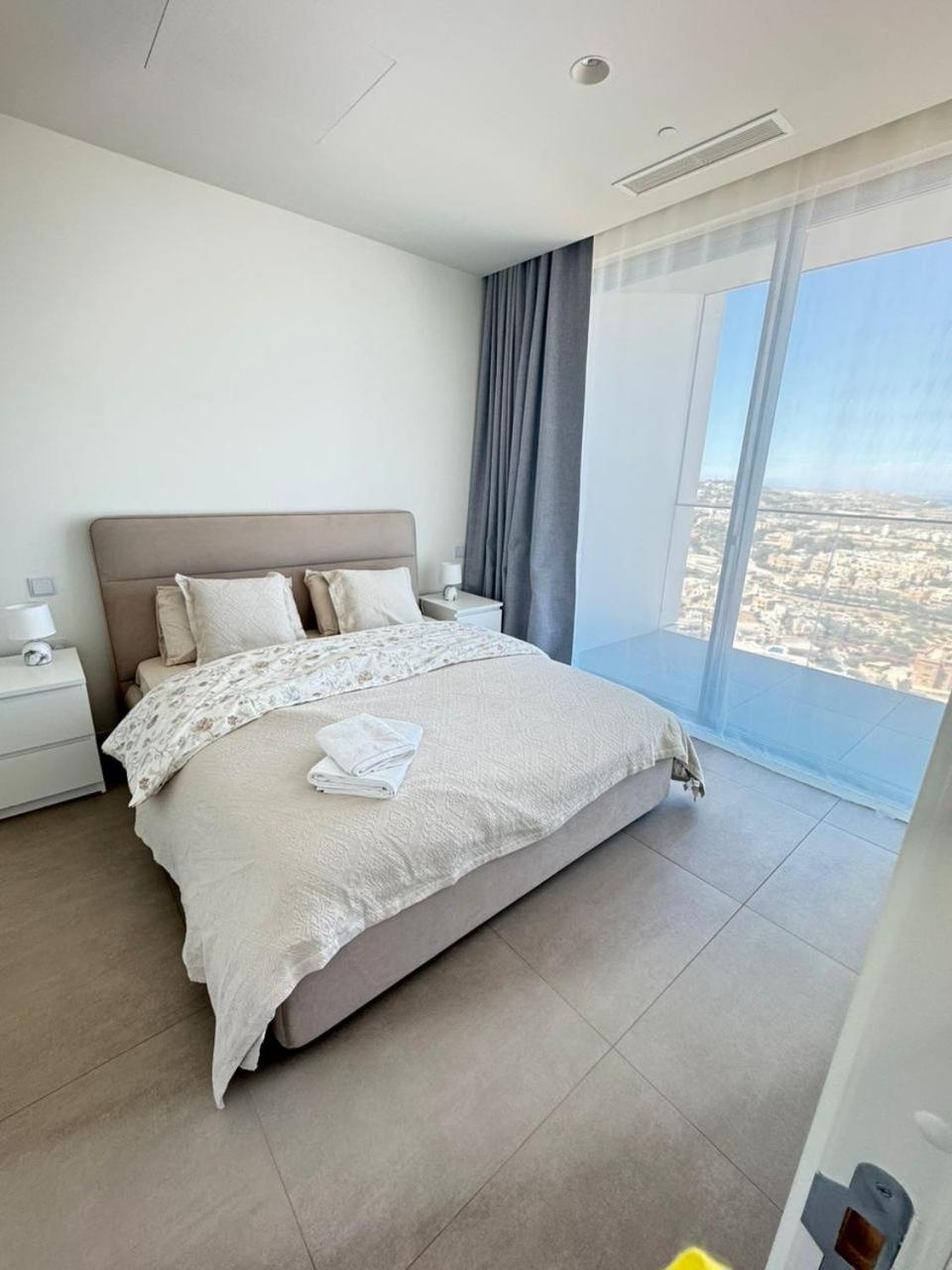 Mercury Tower Suites with pool access