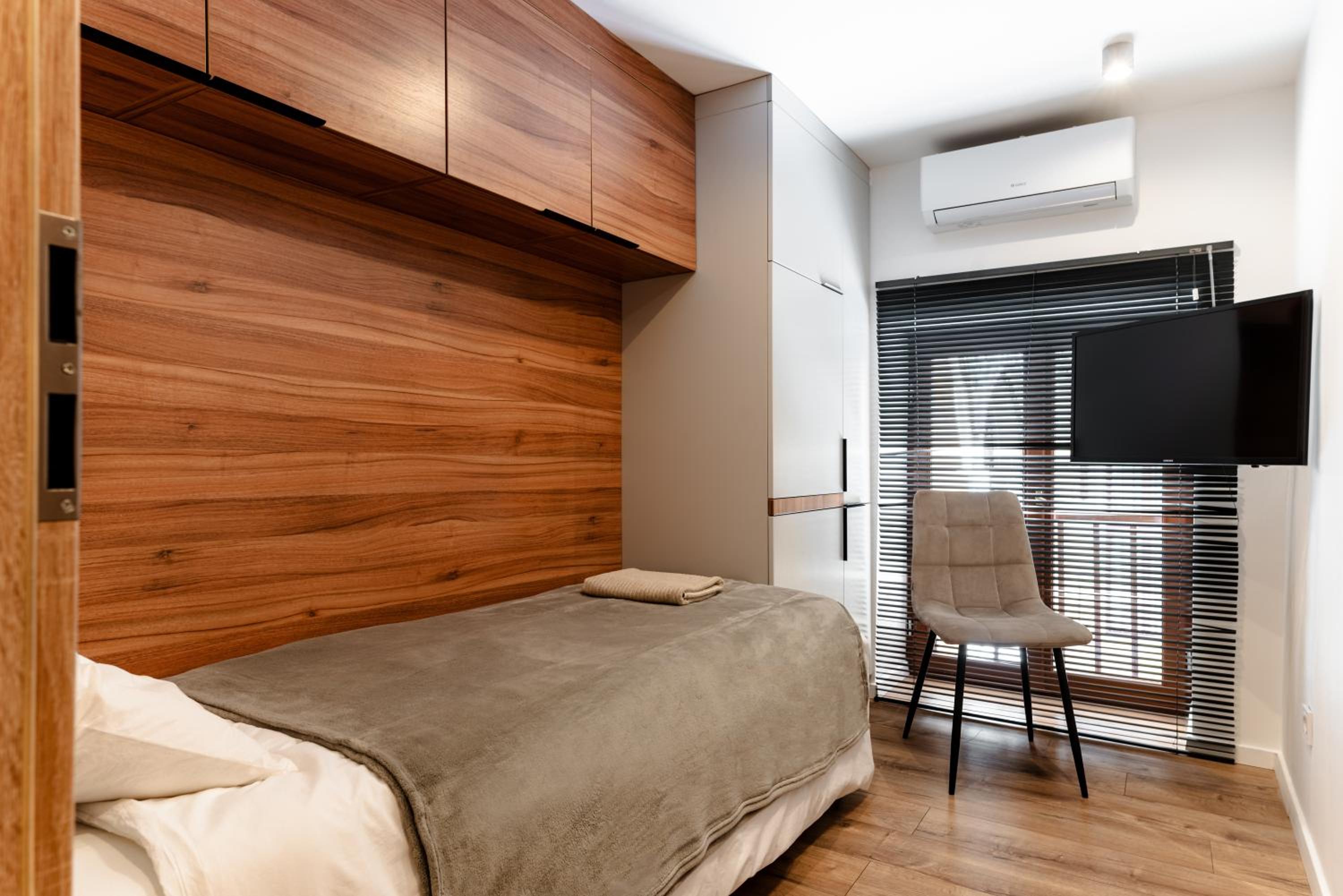 Downtown Residence by Stlcz view 4