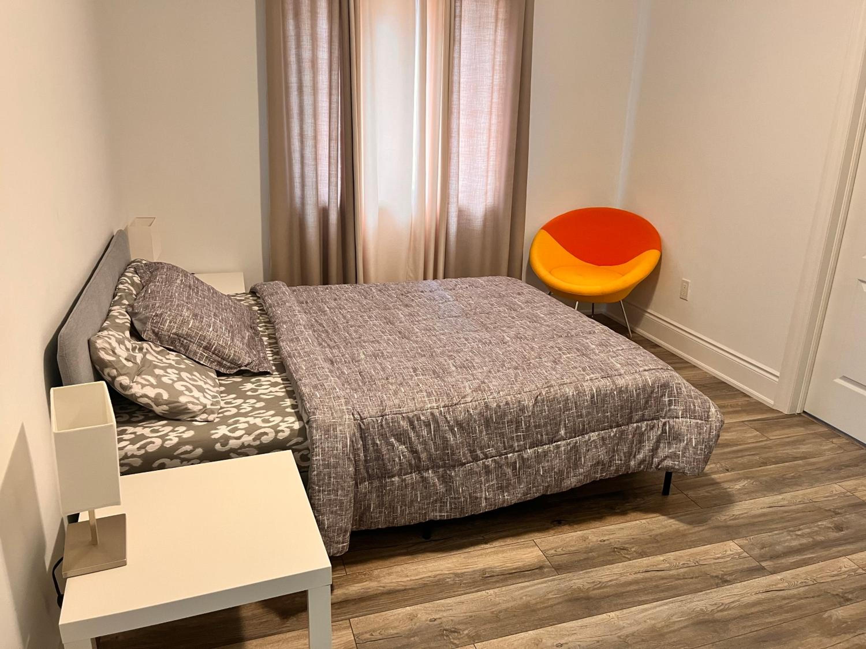 Beautifully furnished whole house, 4 bedroom , 4 washrooms with new furnitures