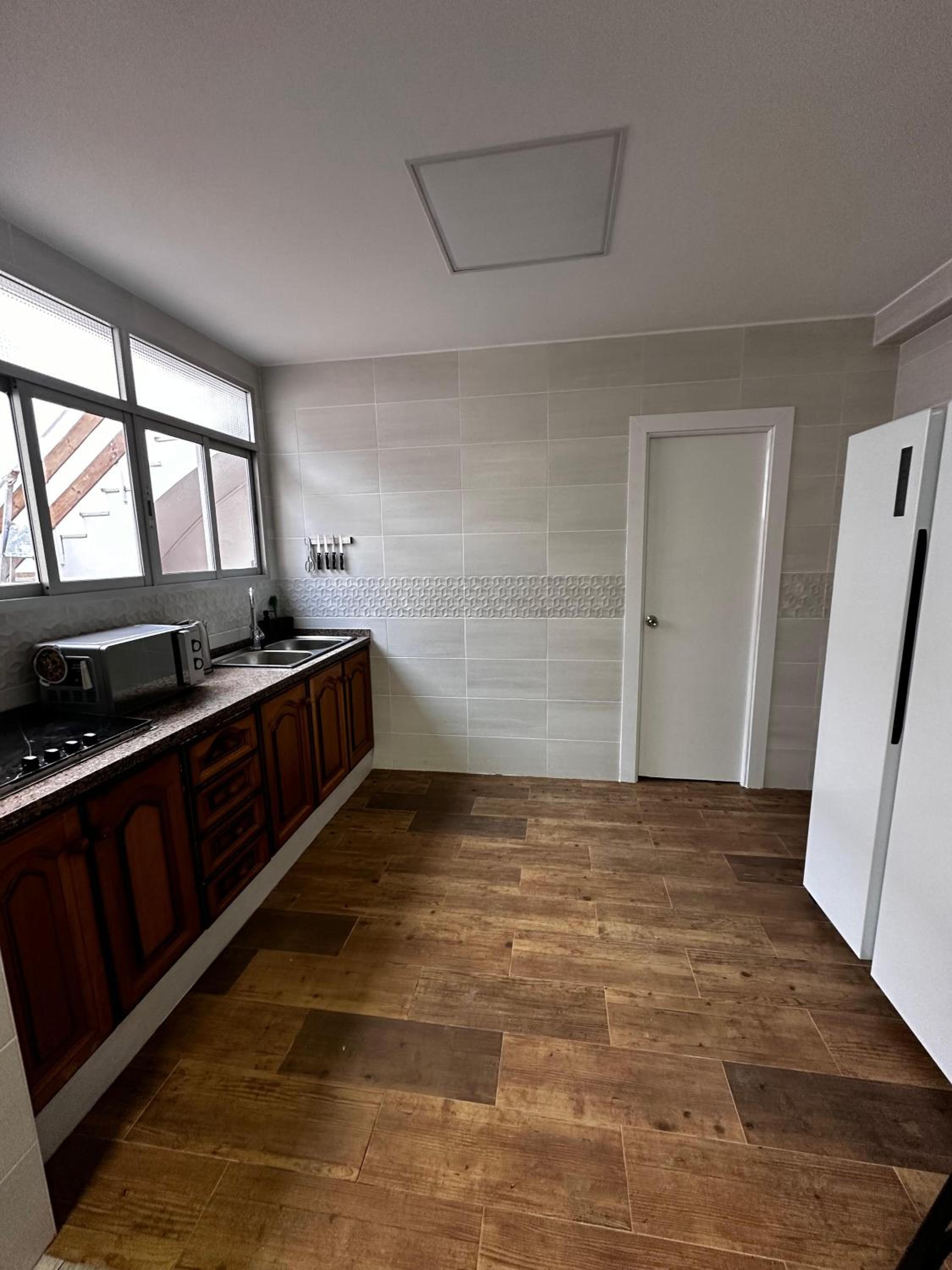 Apartamento céntrico con patio privado y terraza ideal para grupos