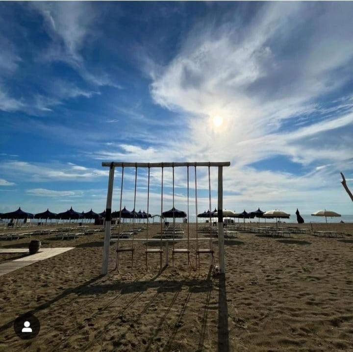 Mare a 2min - Casa con Piscina e Posto in Spiaggia - Parcheggio view 4