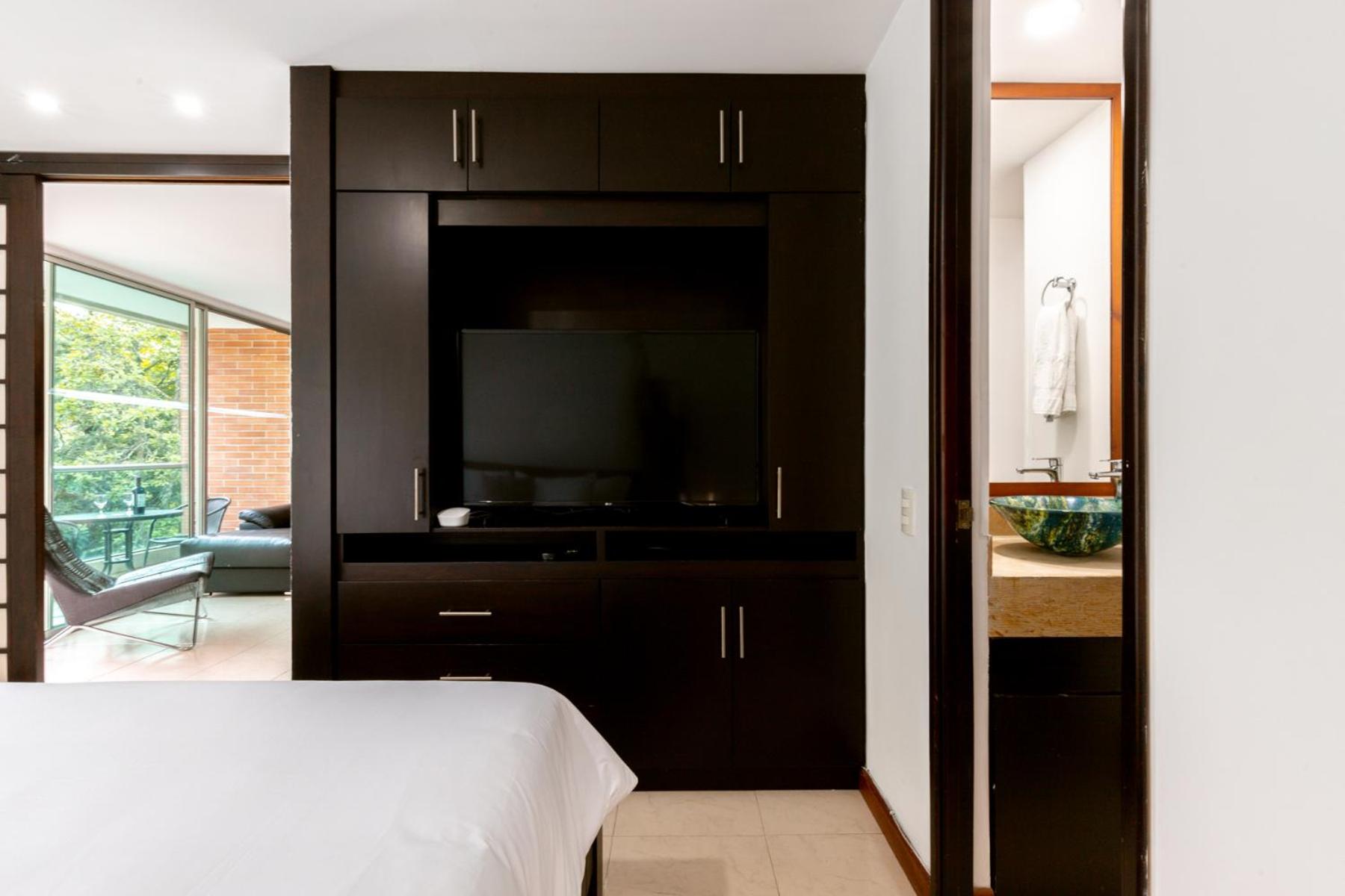 Blux Apartments Medellin