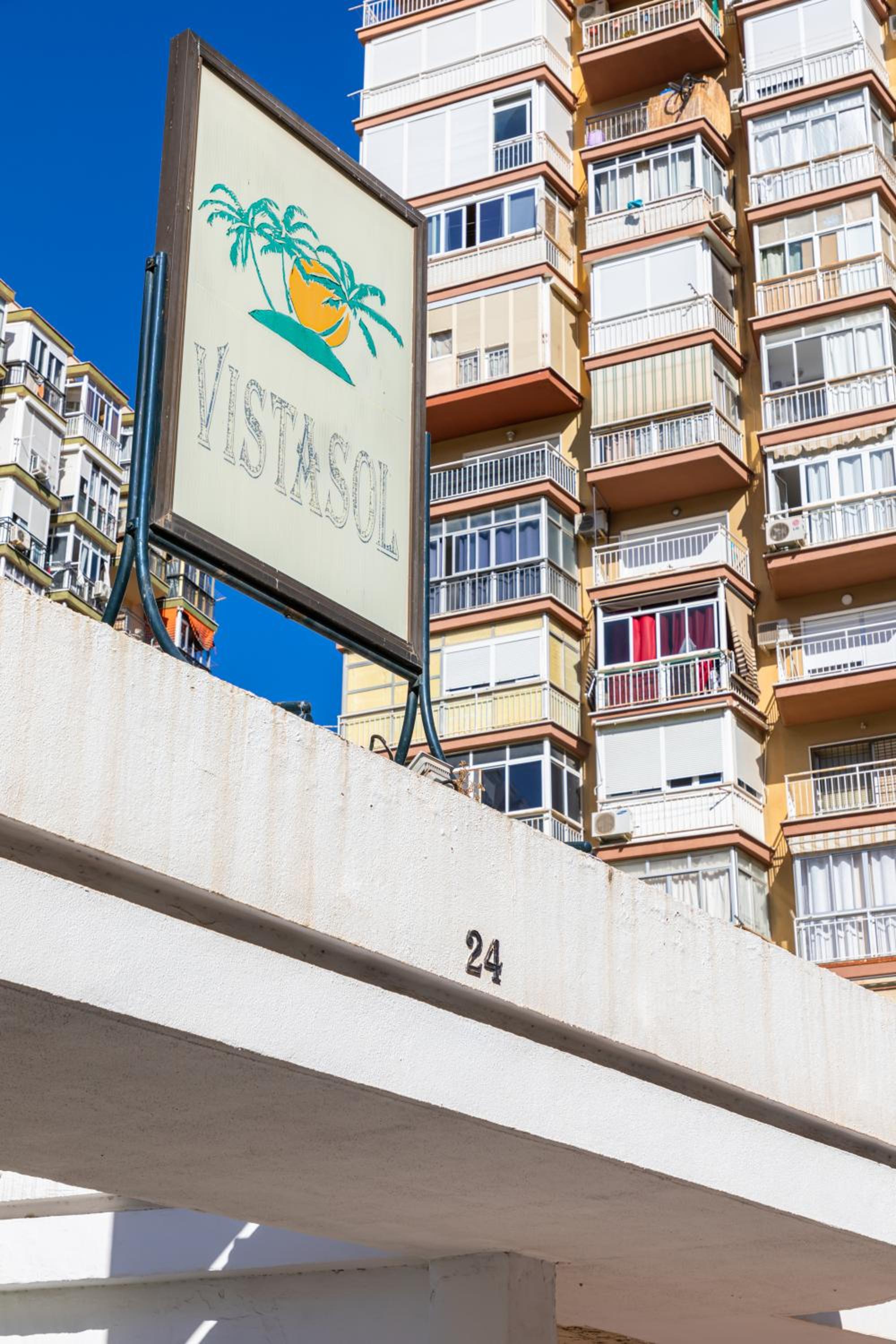 Loft 1 Dorm Torremolinos WiFi Centro Urbano Plaza view 2