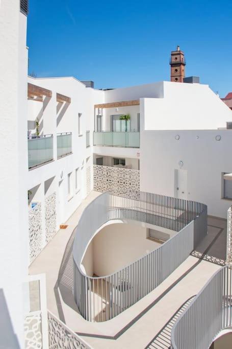 Live Like a Local in This Contemporary Duplex
