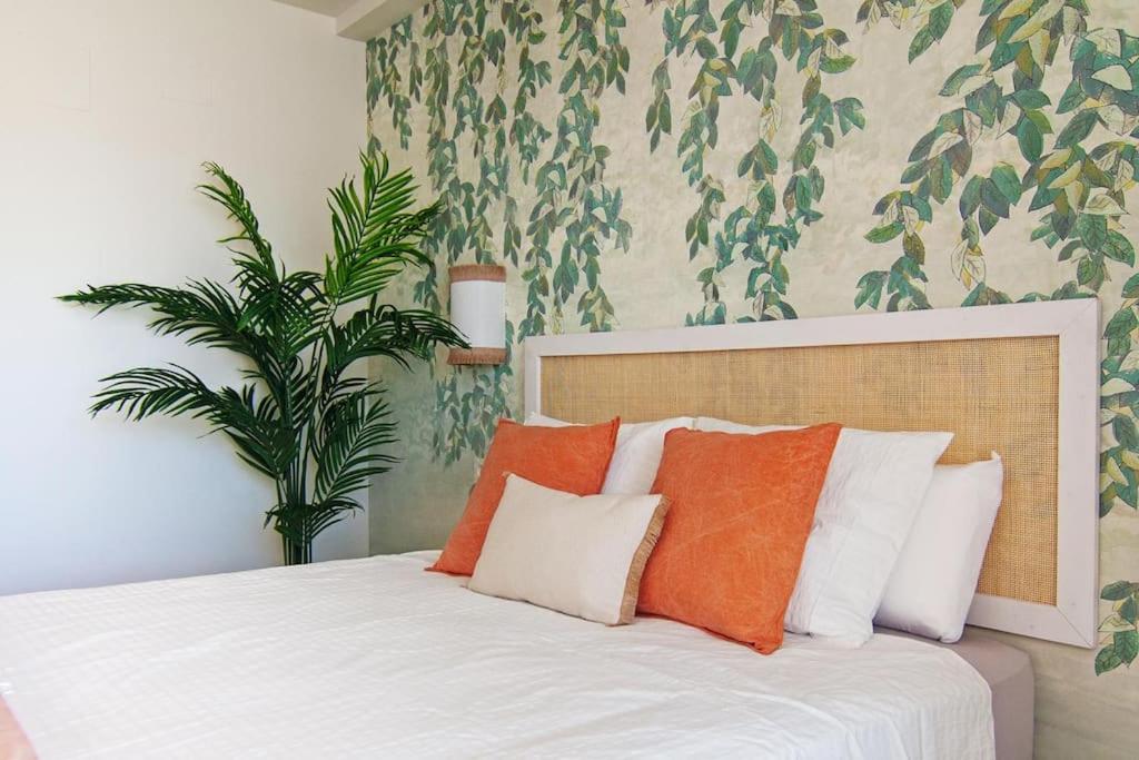 Live Like a Local in This Contemporary Duplex
