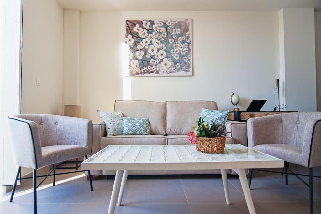 Live Like a Local in This Contemporary Duplex