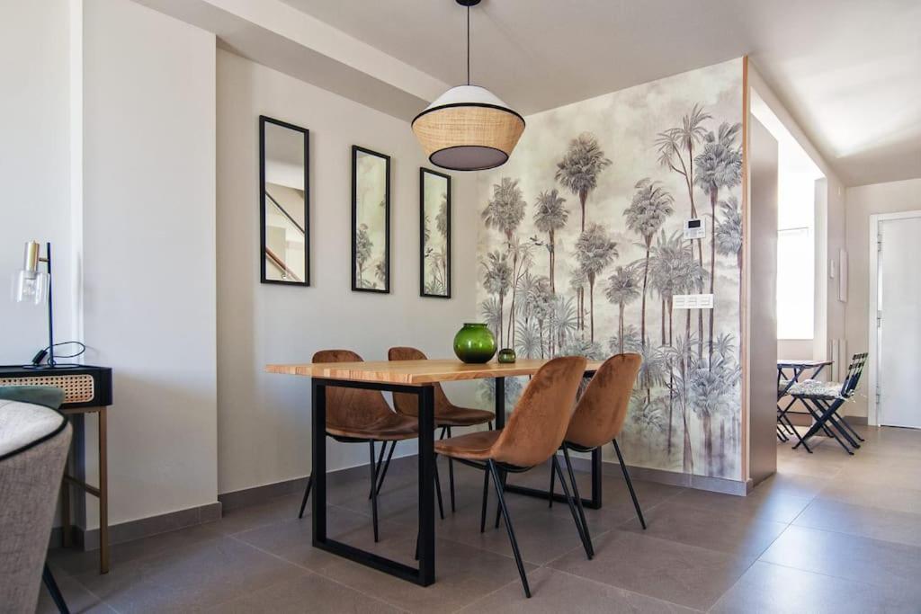 Live Like a Local in This Contemporary Duplex