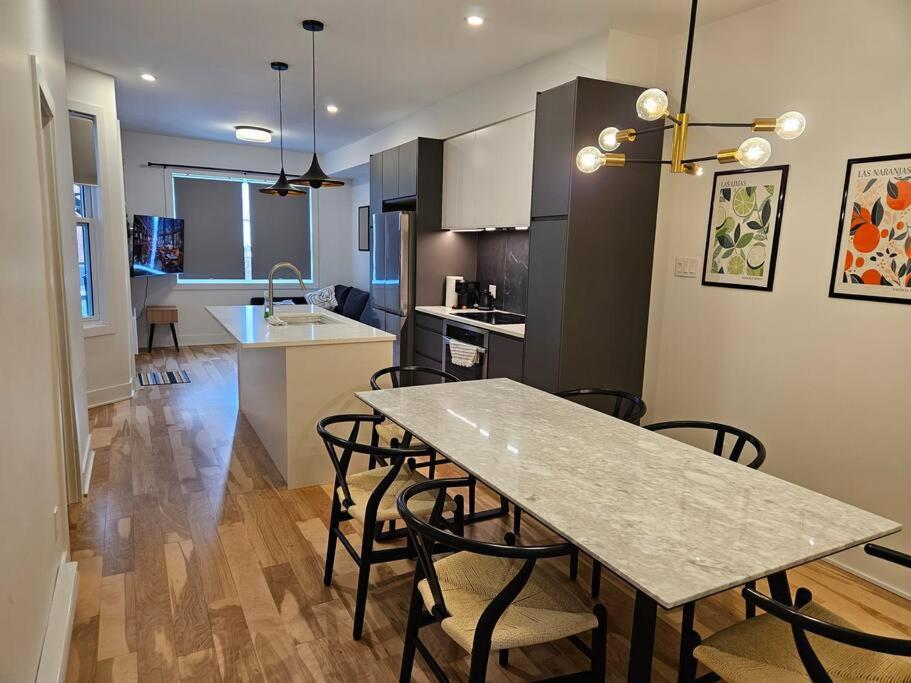 Chic 2 bedroom Apt