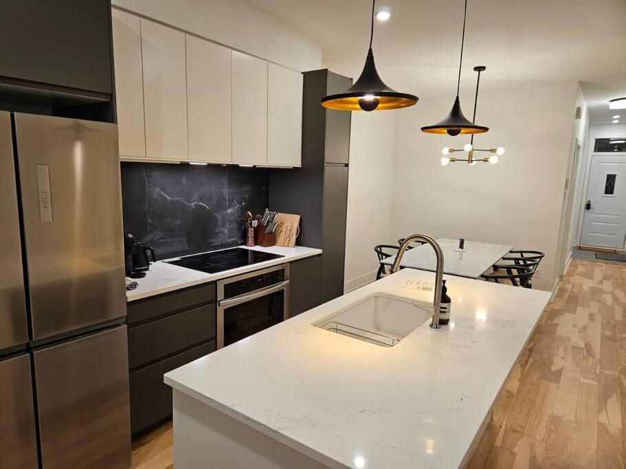 Chic 2 bedroom Apt