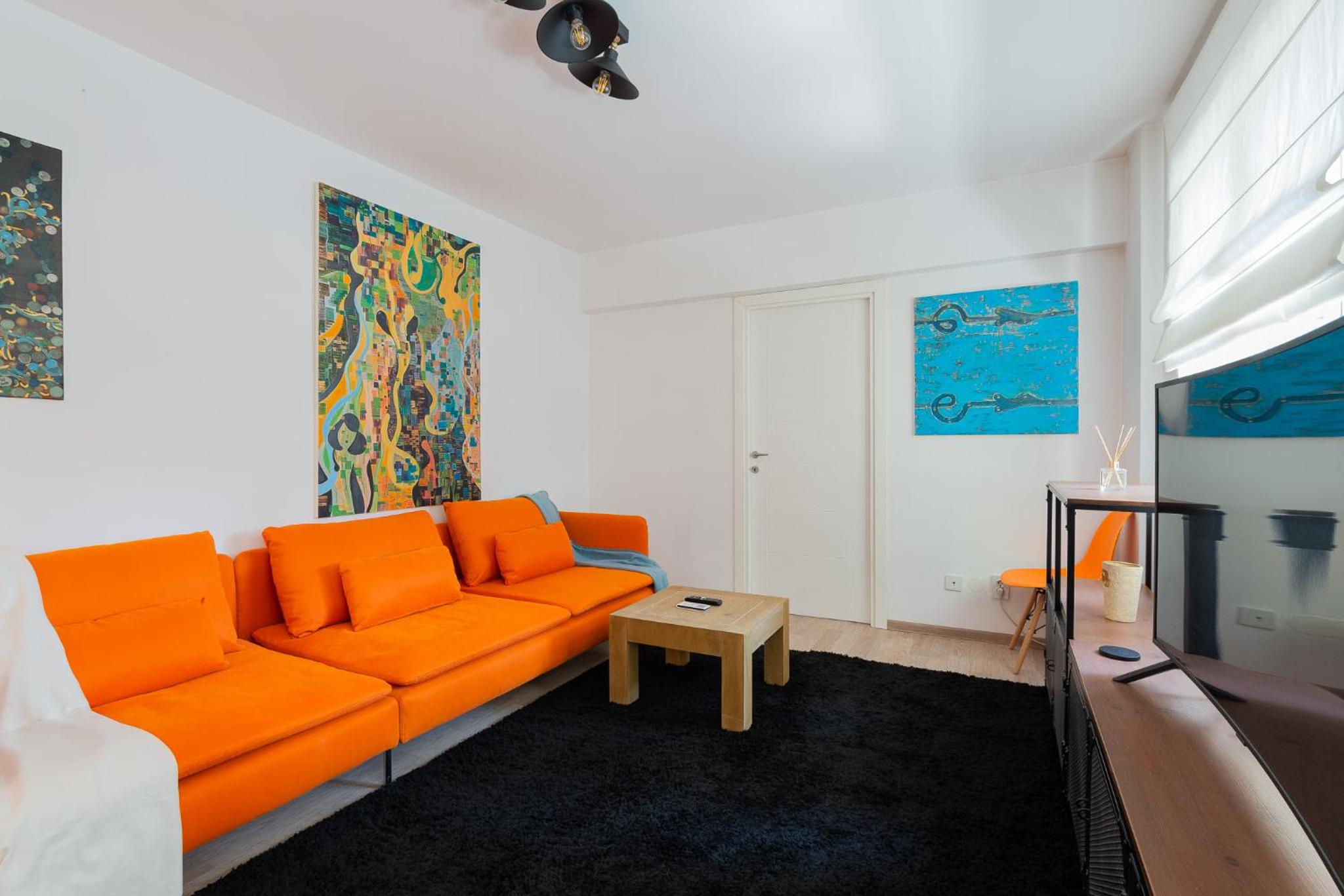 The Theatre-Ultracentral Deluxe Apartment
