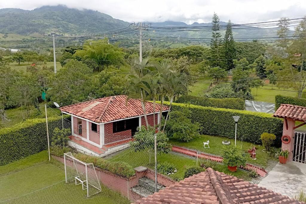 Cabaña campestre en Tuluá