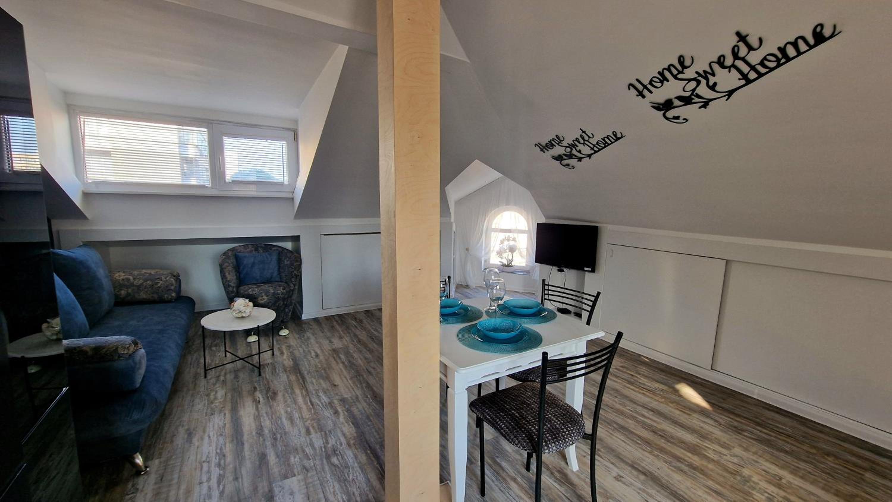 Charming City Center Loft Apartment