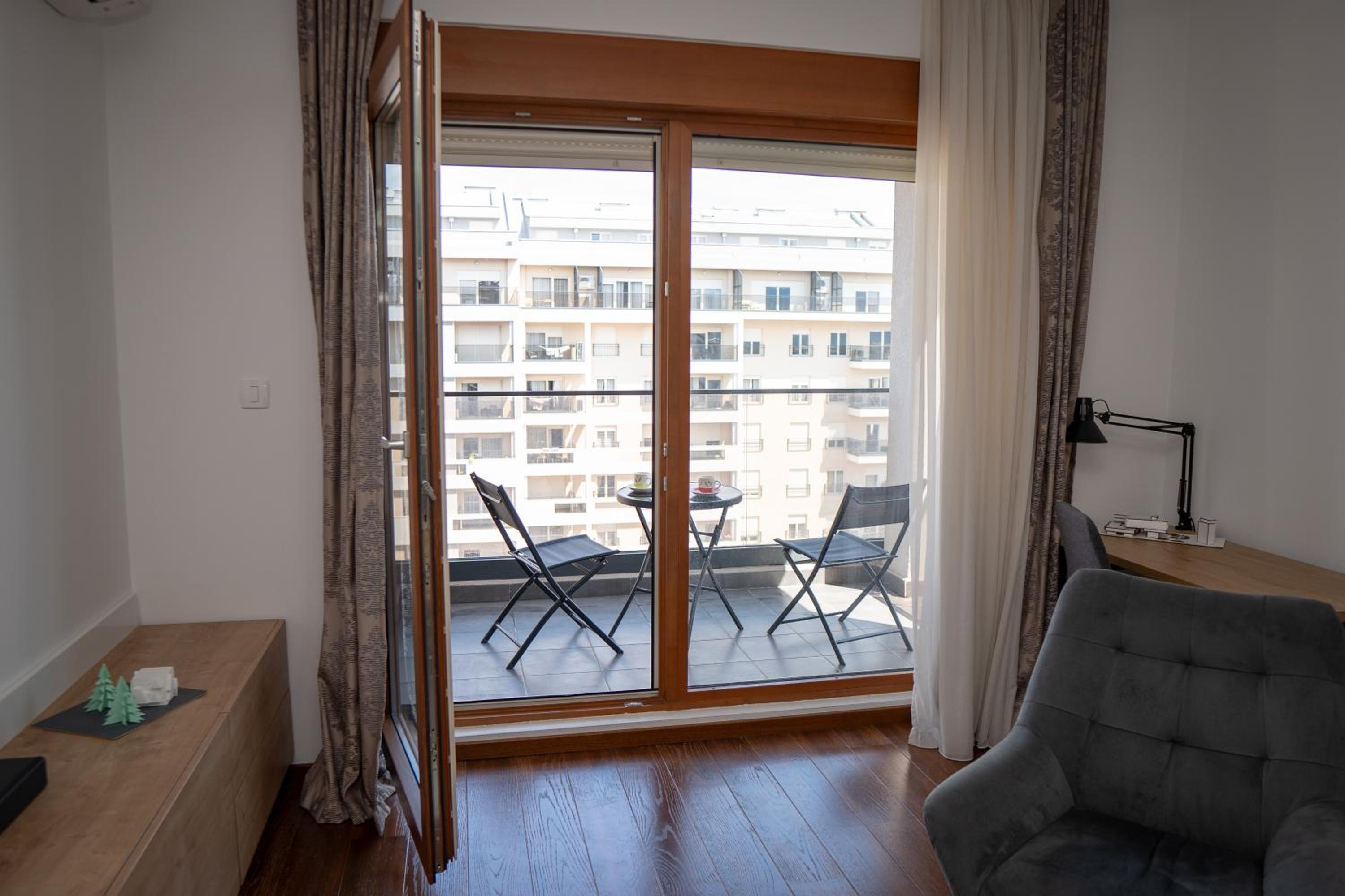 Apartment Minna Master Quart view 2