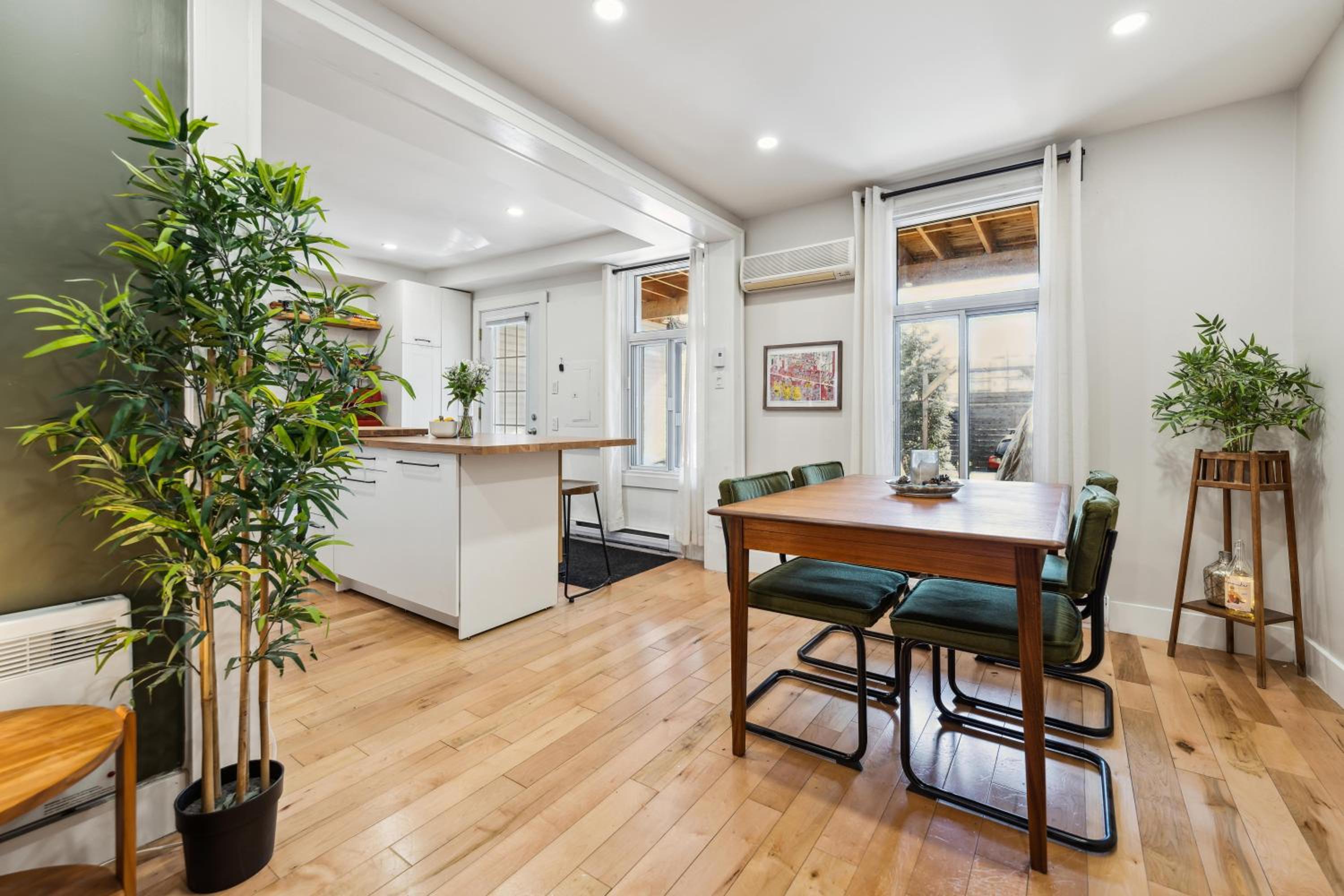 Jolie maison entière à Montréal
