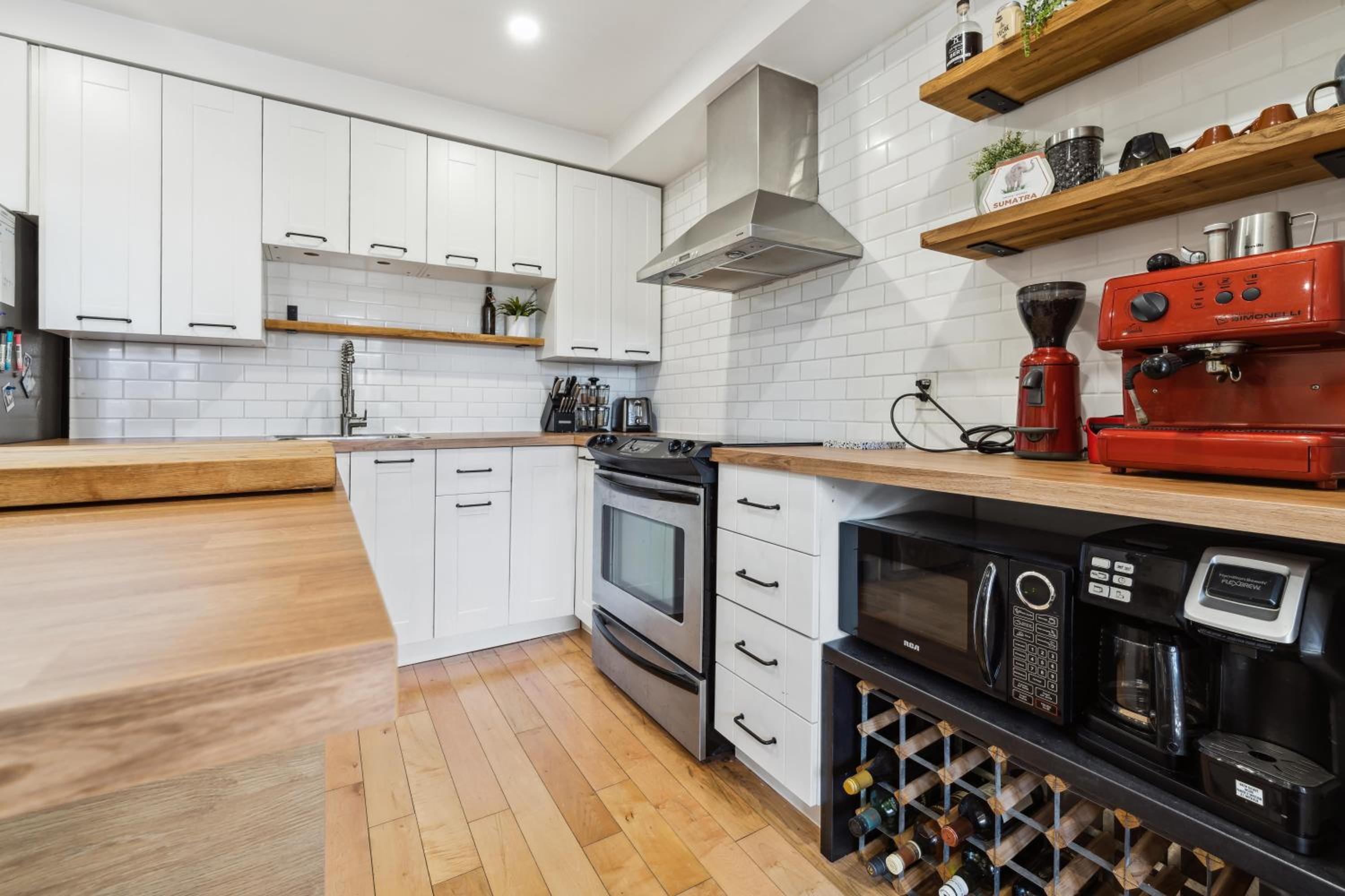 Jolie maison entière à Montréal