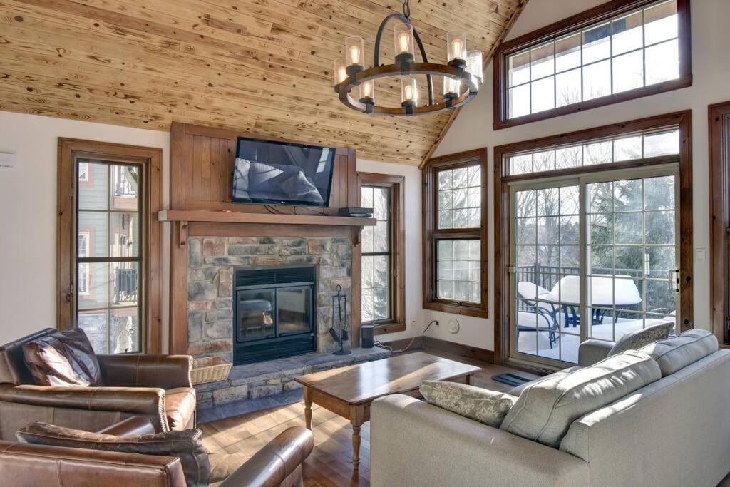 Les Falaises Mont Tremblant Luxury Ski Retreat