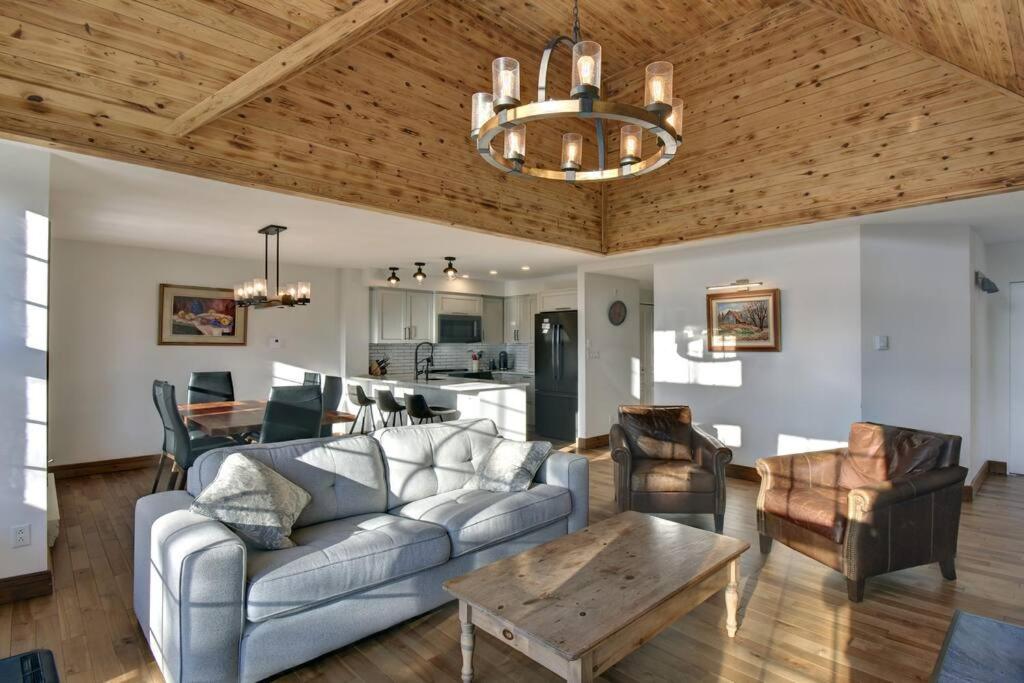 Les Falaises Mont Tremblant Luxury Ski Retreat