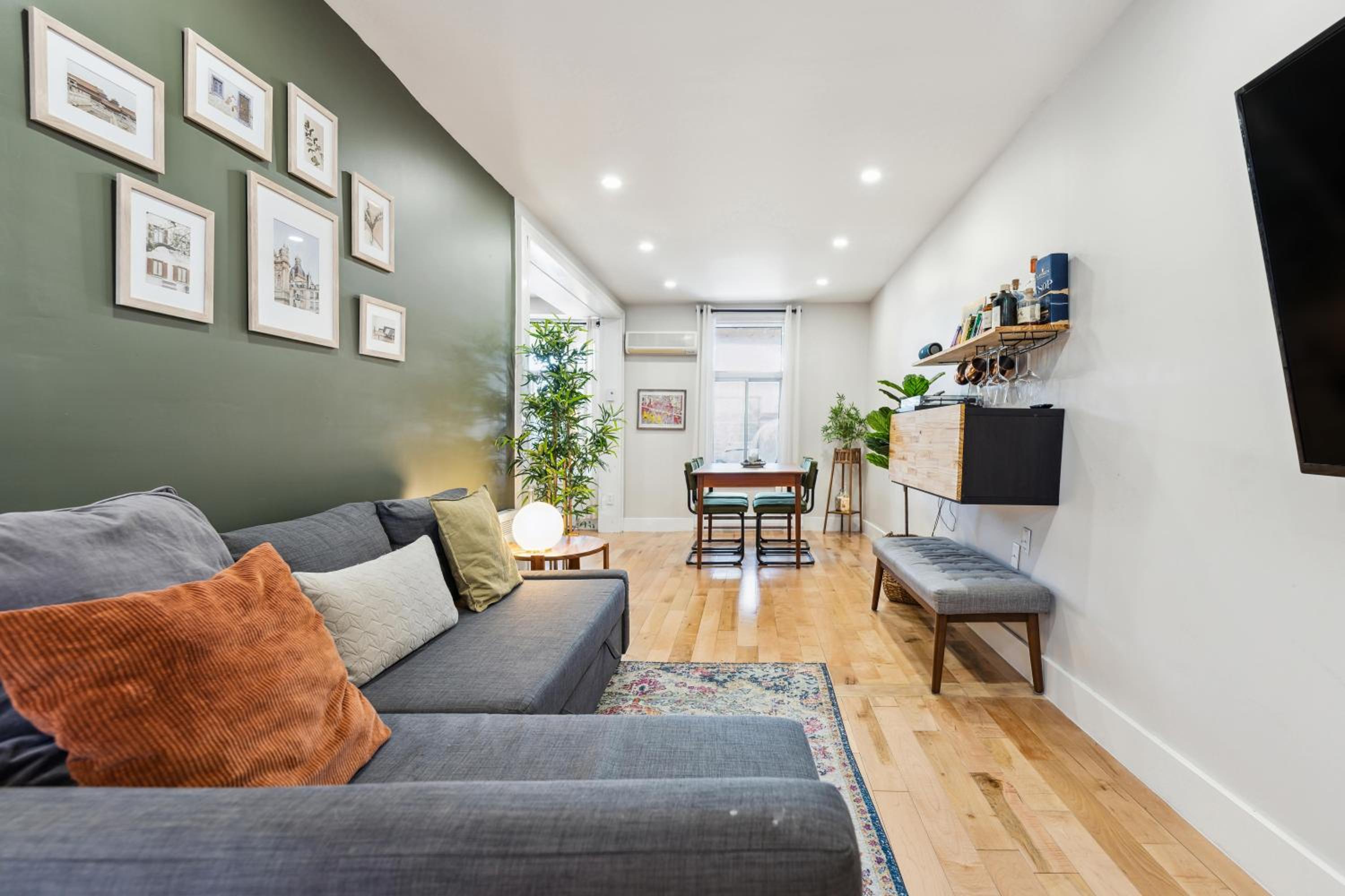 Jolie maison entière à Montréal