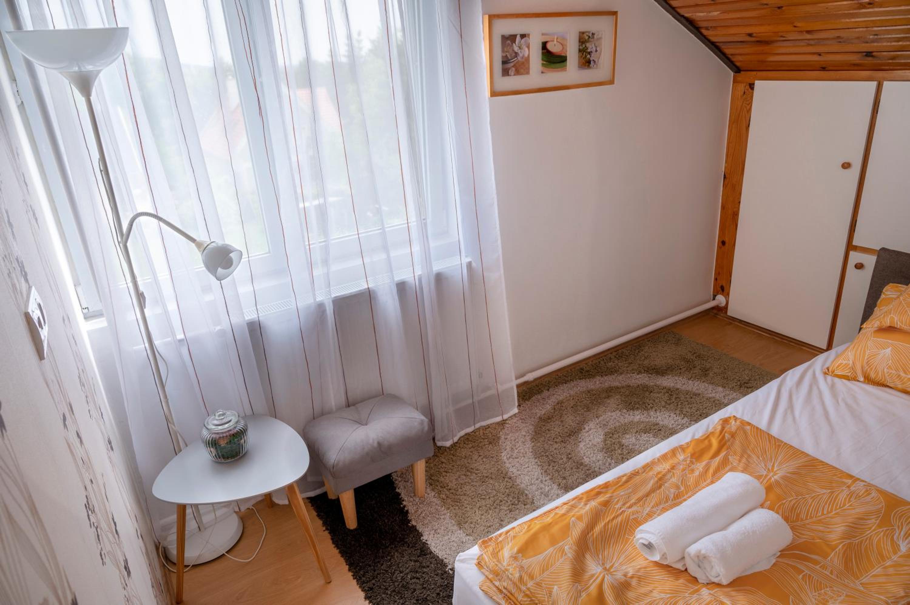 Dózsa Apartman