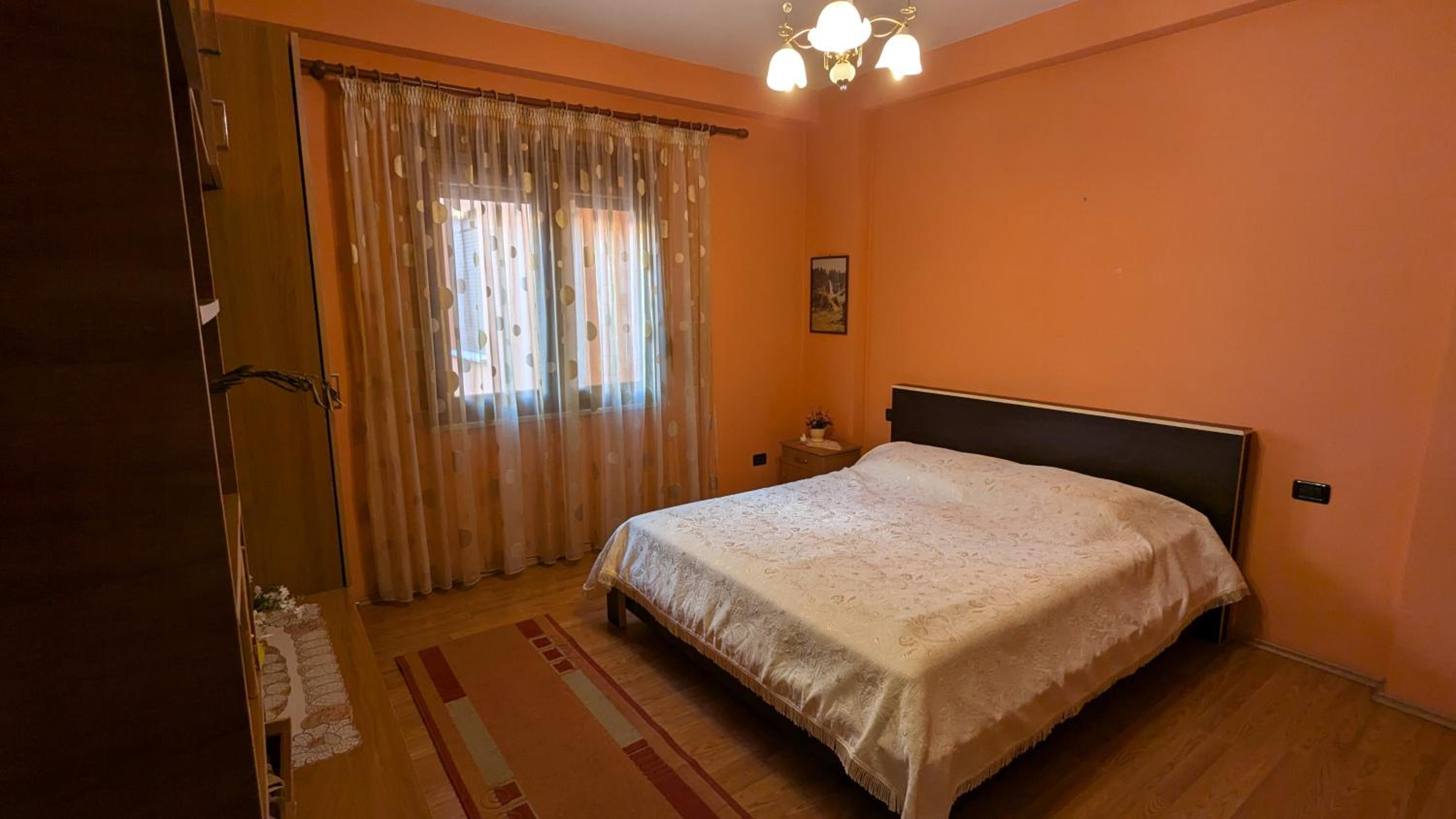 visitShkoder - Noel's Home