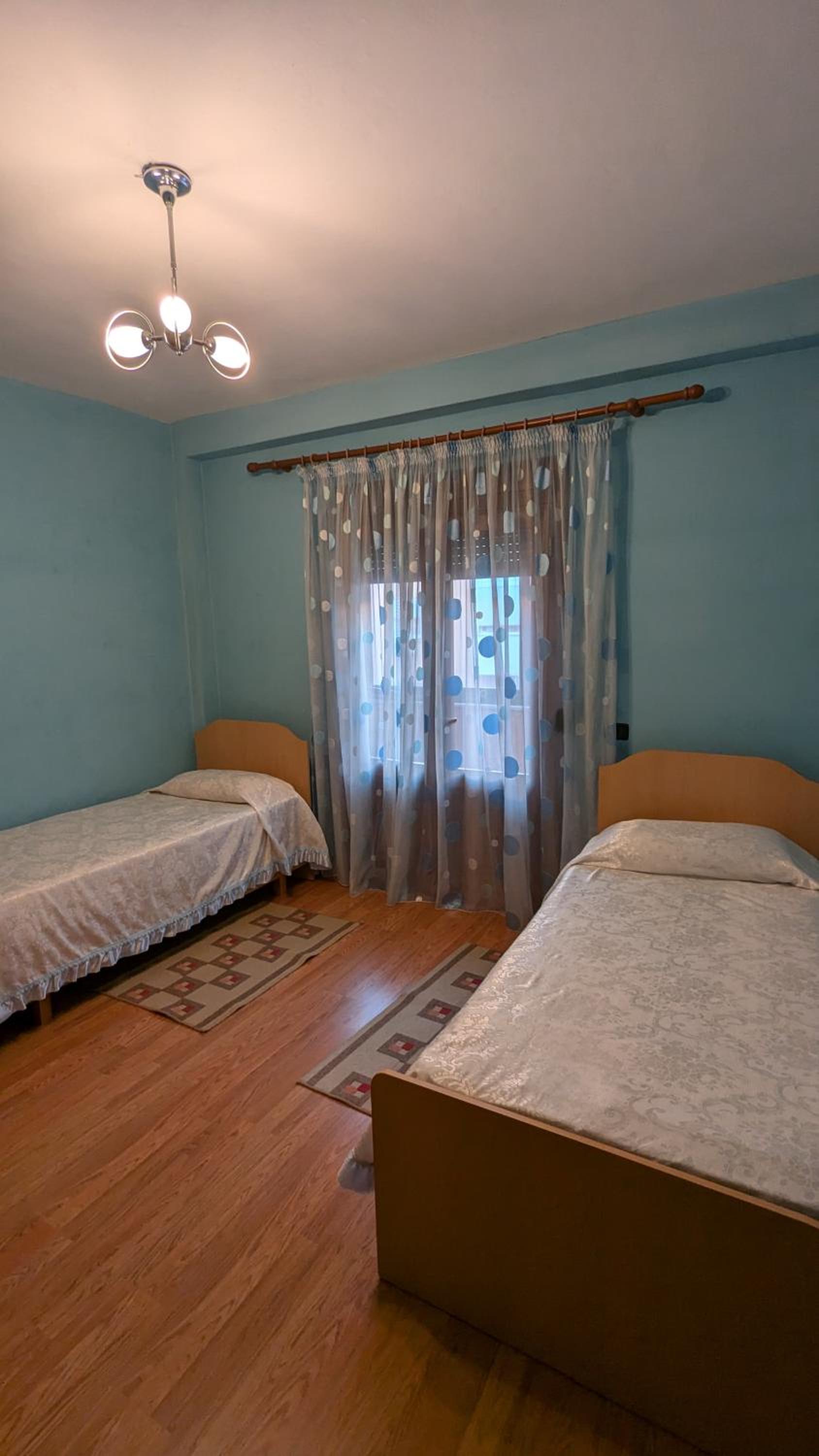 visitShkoder - Noel's Home