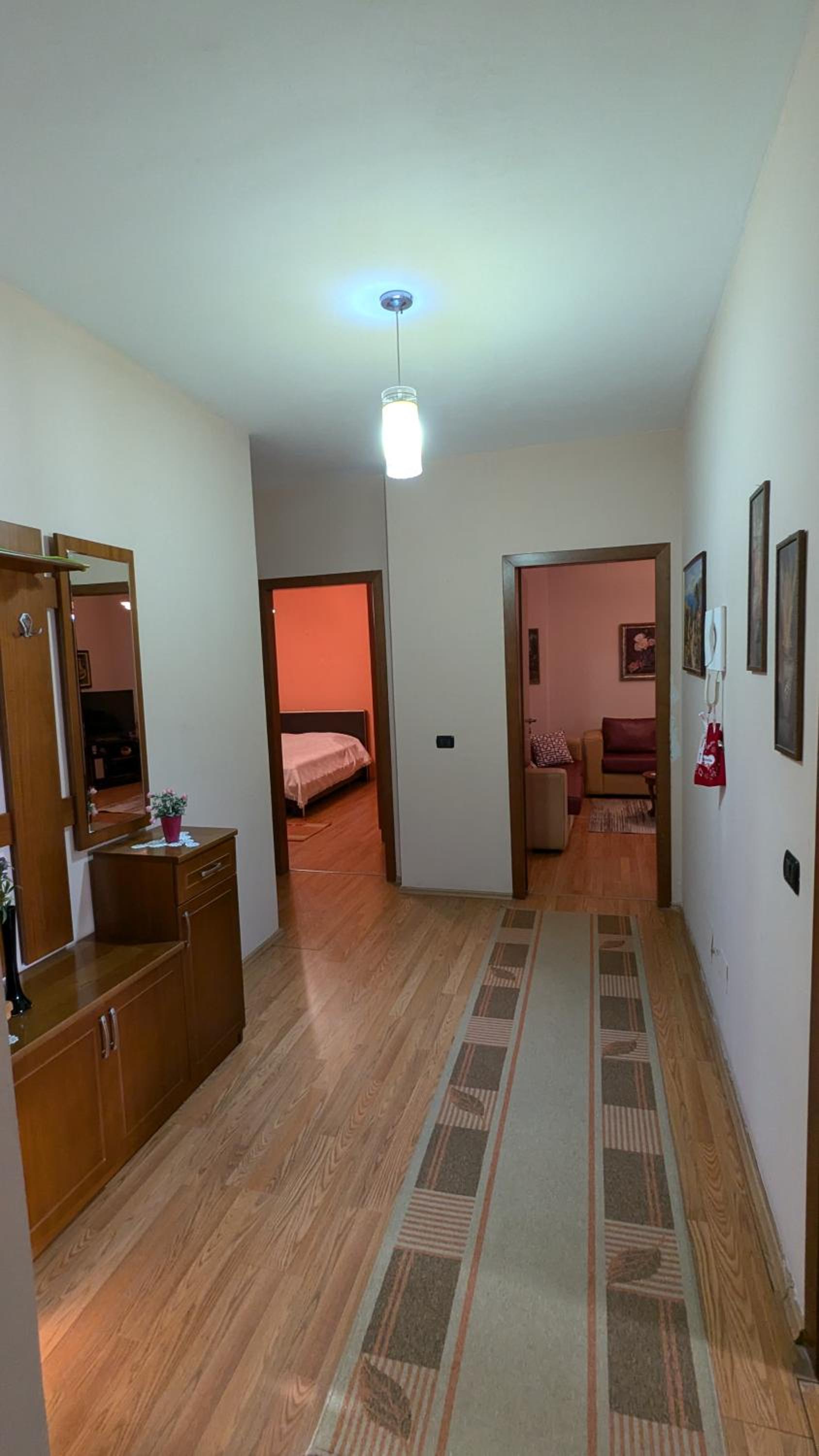 visitShkoder - Noel's Home