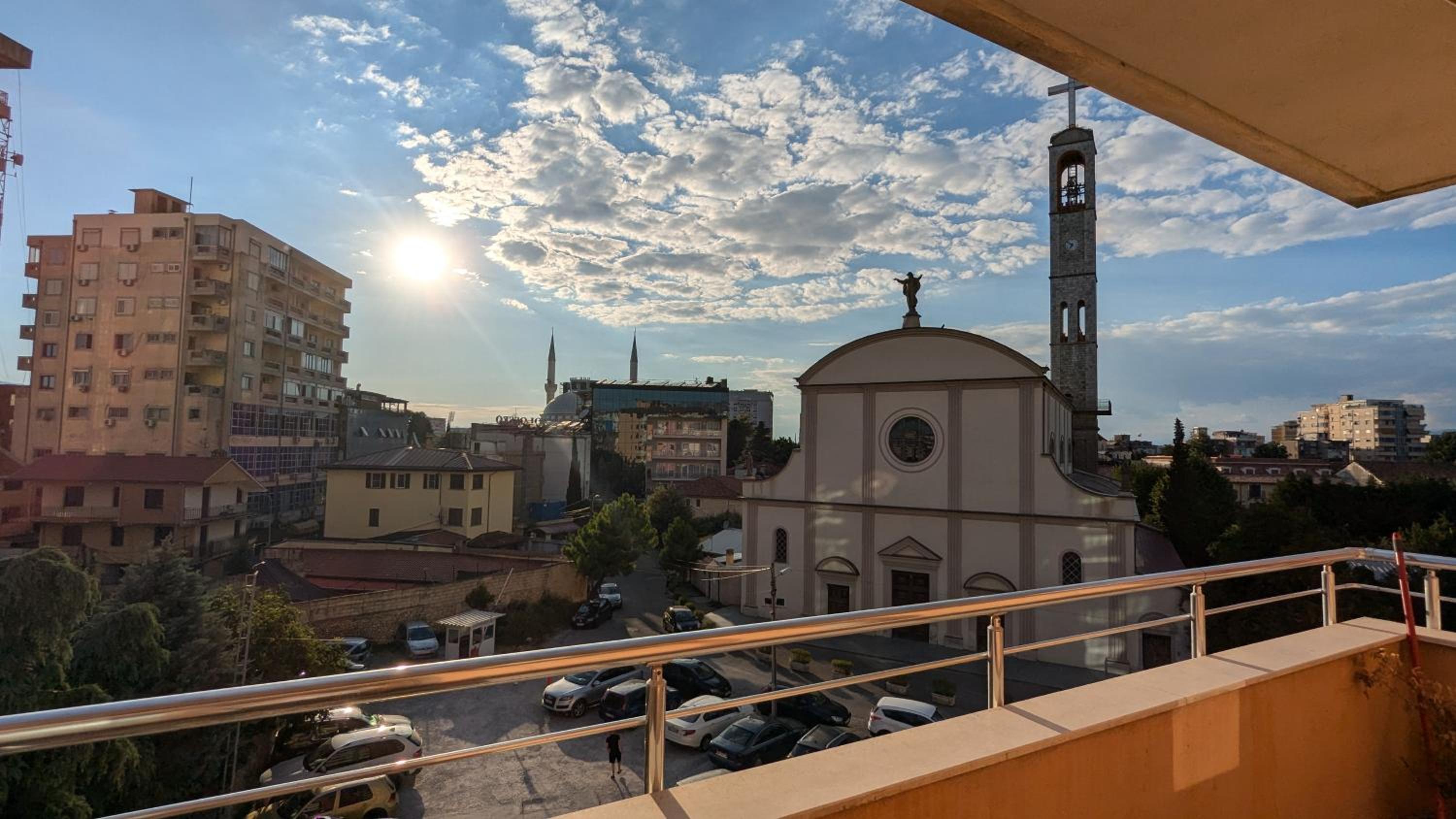 visitShkoder - Noel's Home