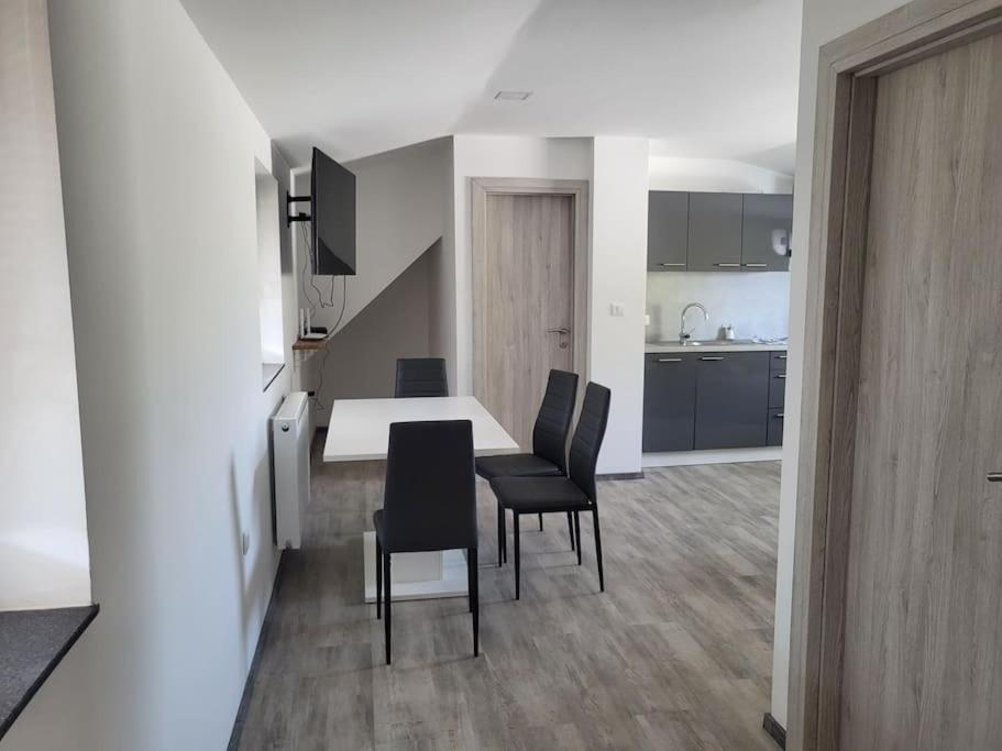 Jack apartments