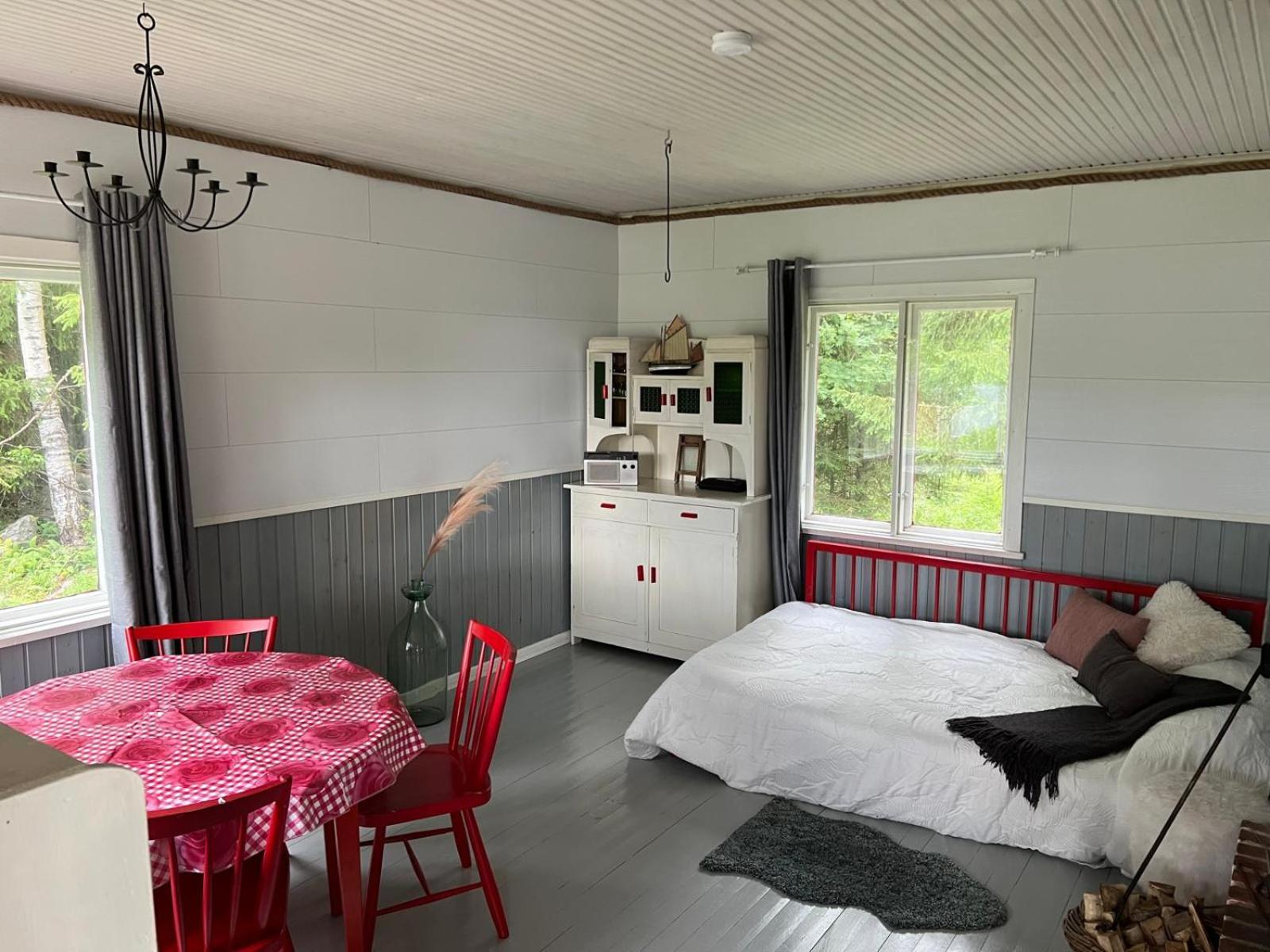 Summer House with Sauna on Beautiful Island