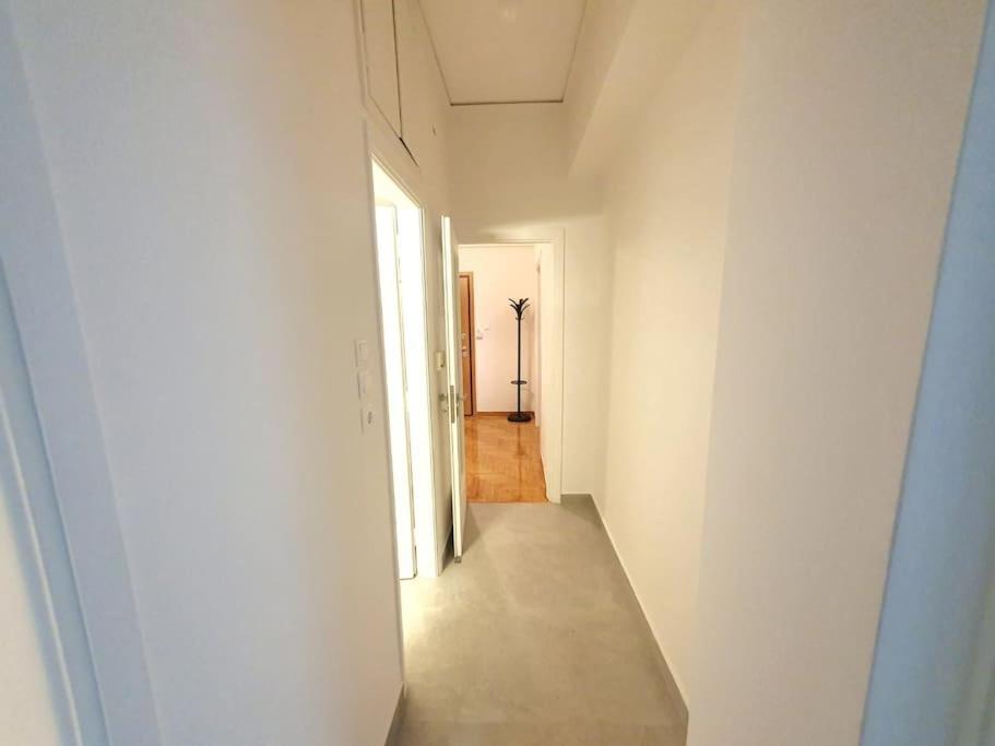 George's Cozy 60m2 Apartment 7' Metro