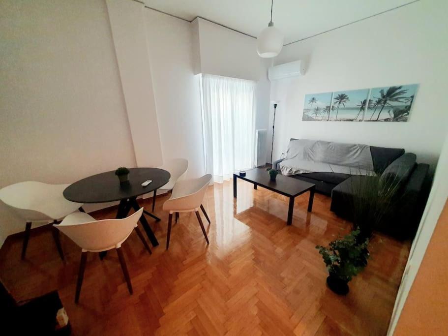 George's Cozy 60m2 Apartment 7' Metro