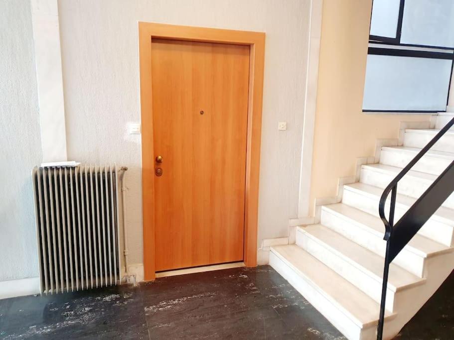 George's Cozy 60m2 Apartment 7' Metro