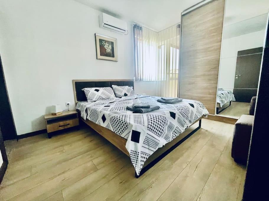 Elegance Estate - free parking
