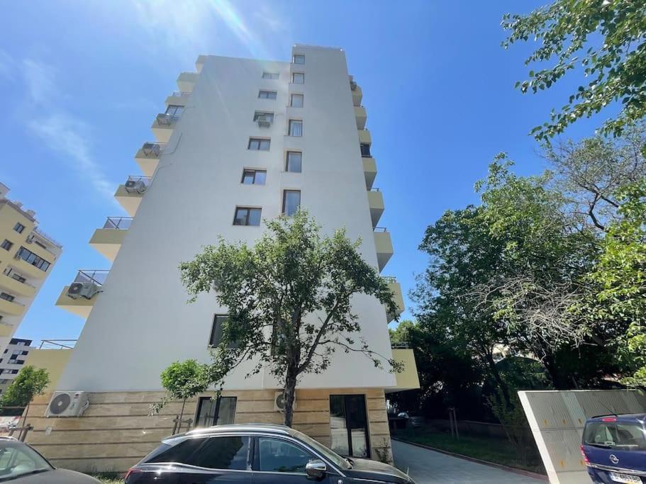 Elegance Estate - free parking