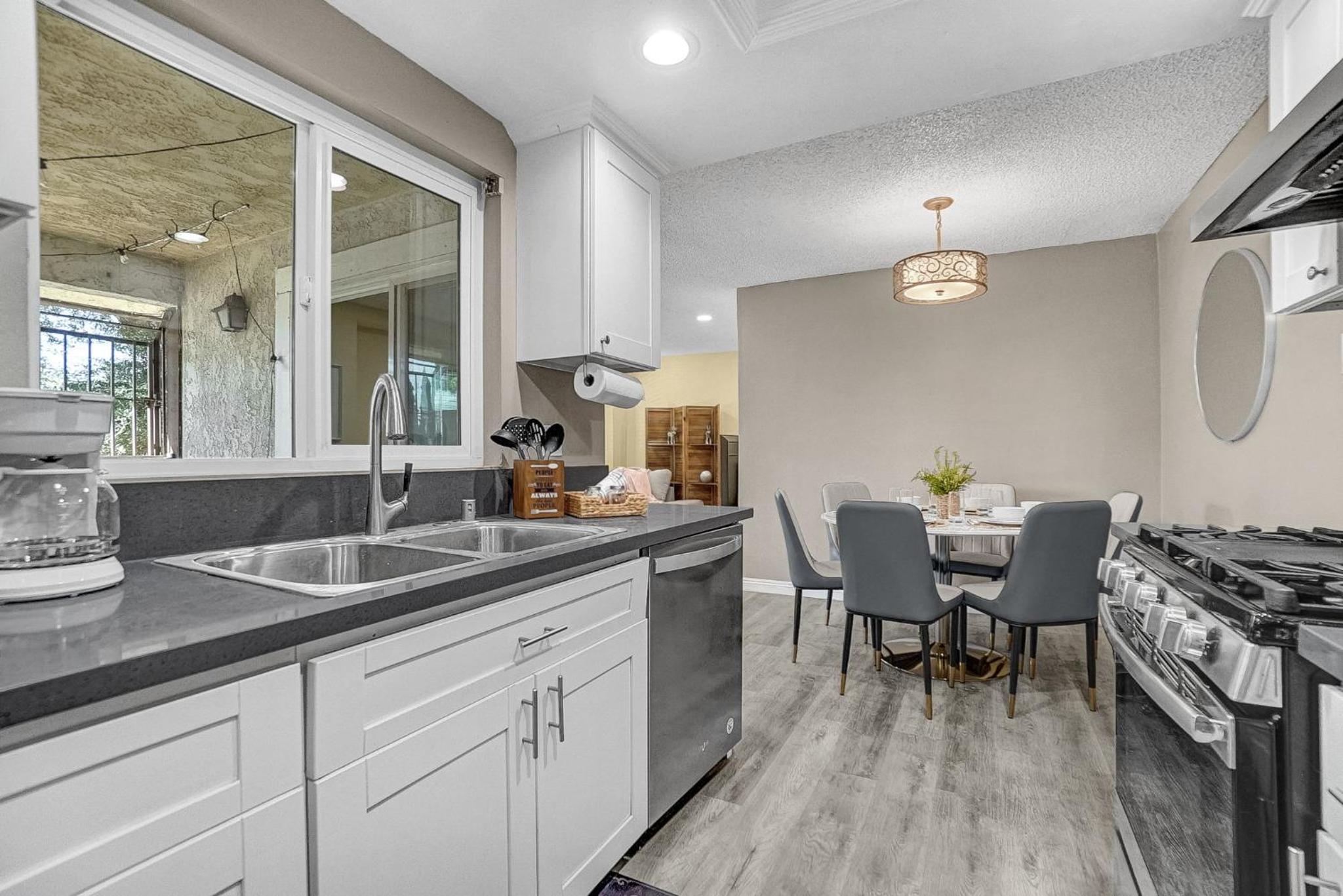 3BR/3BA Townhouse in El Monte - Property Image 10