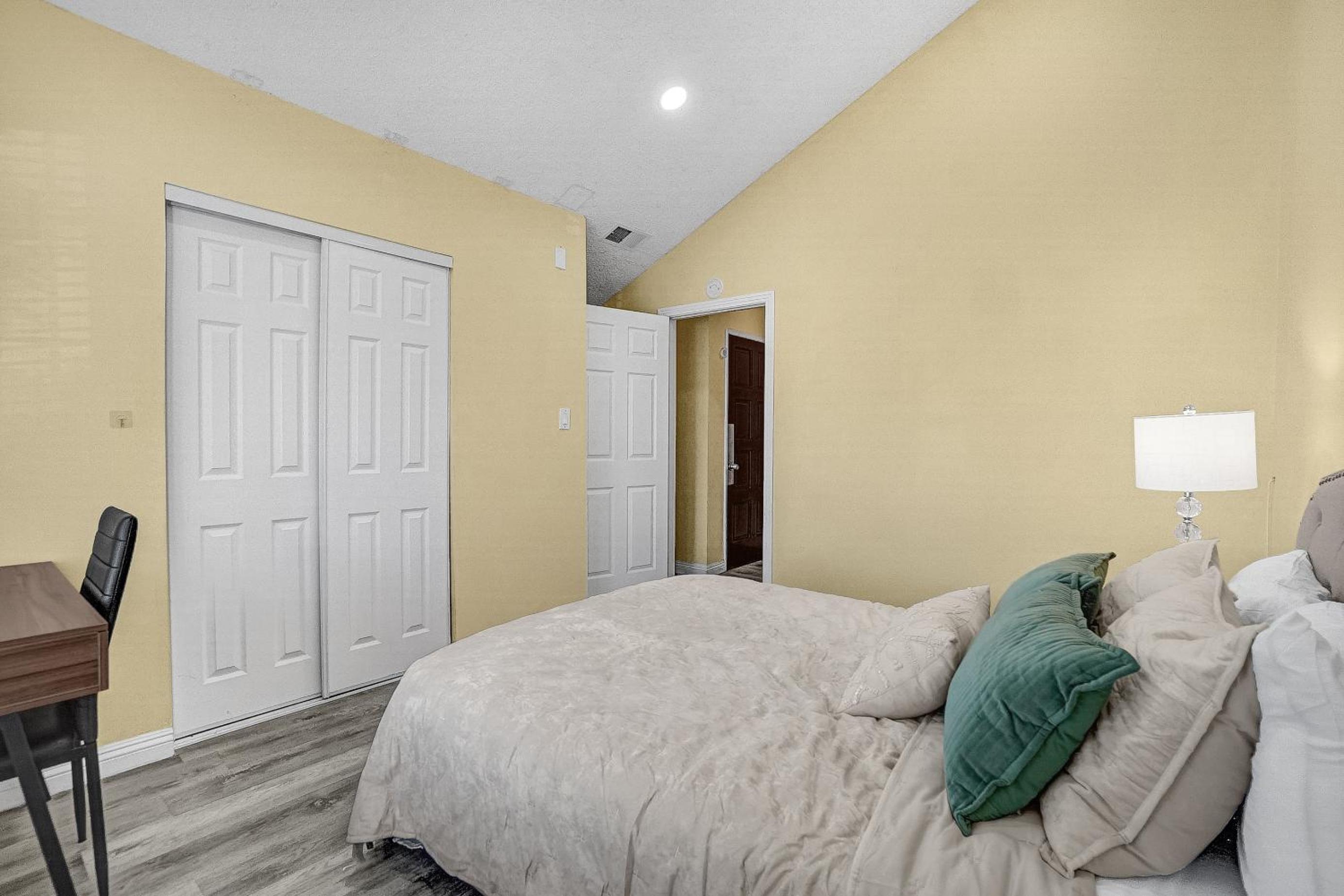 3BR/3BA Townhouse in El Monte - Property Image 30